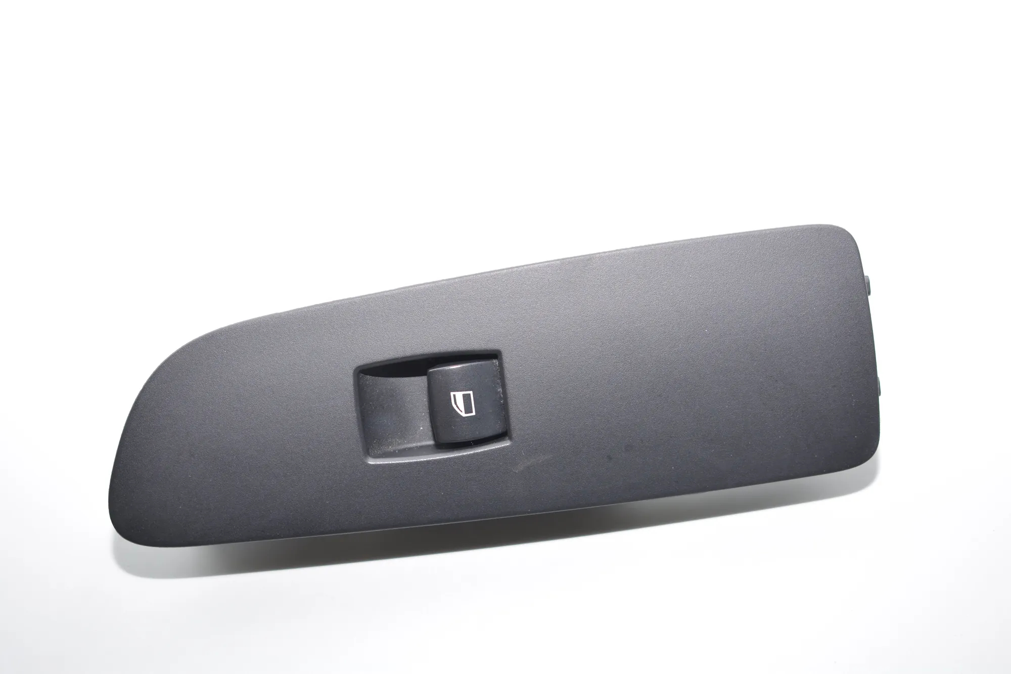 Front Left Door Window Switch – OEM 9163001 · BMW 1 (E81) 118 d 2008 – 2