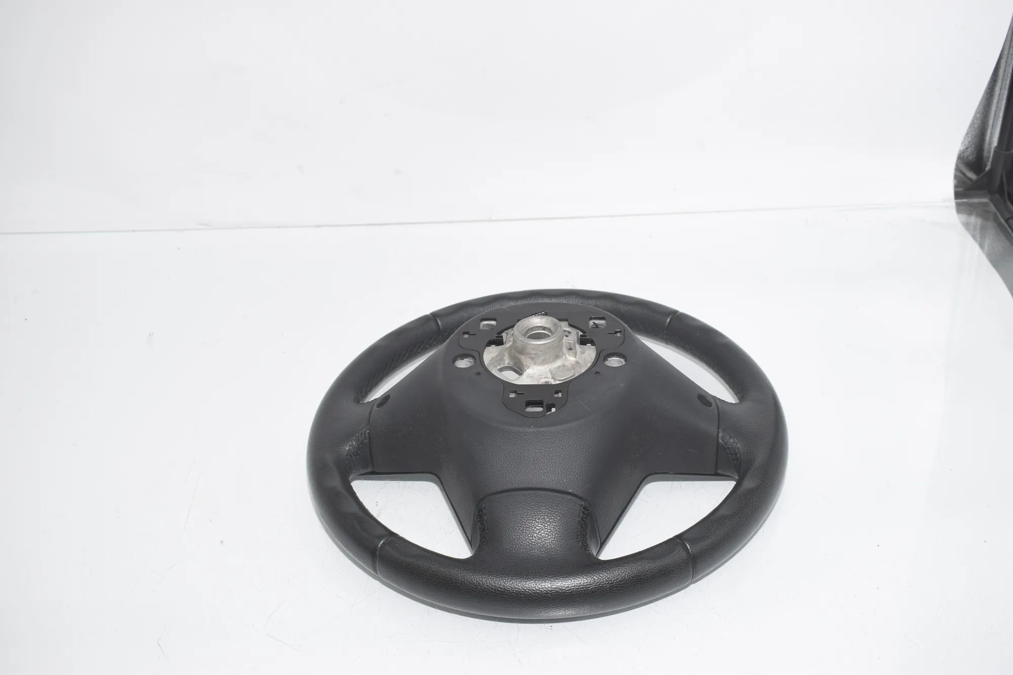 Steering Wheel – OEM 6860278 · BMW X1 (F48) xDrive 18 d 2016 – 5