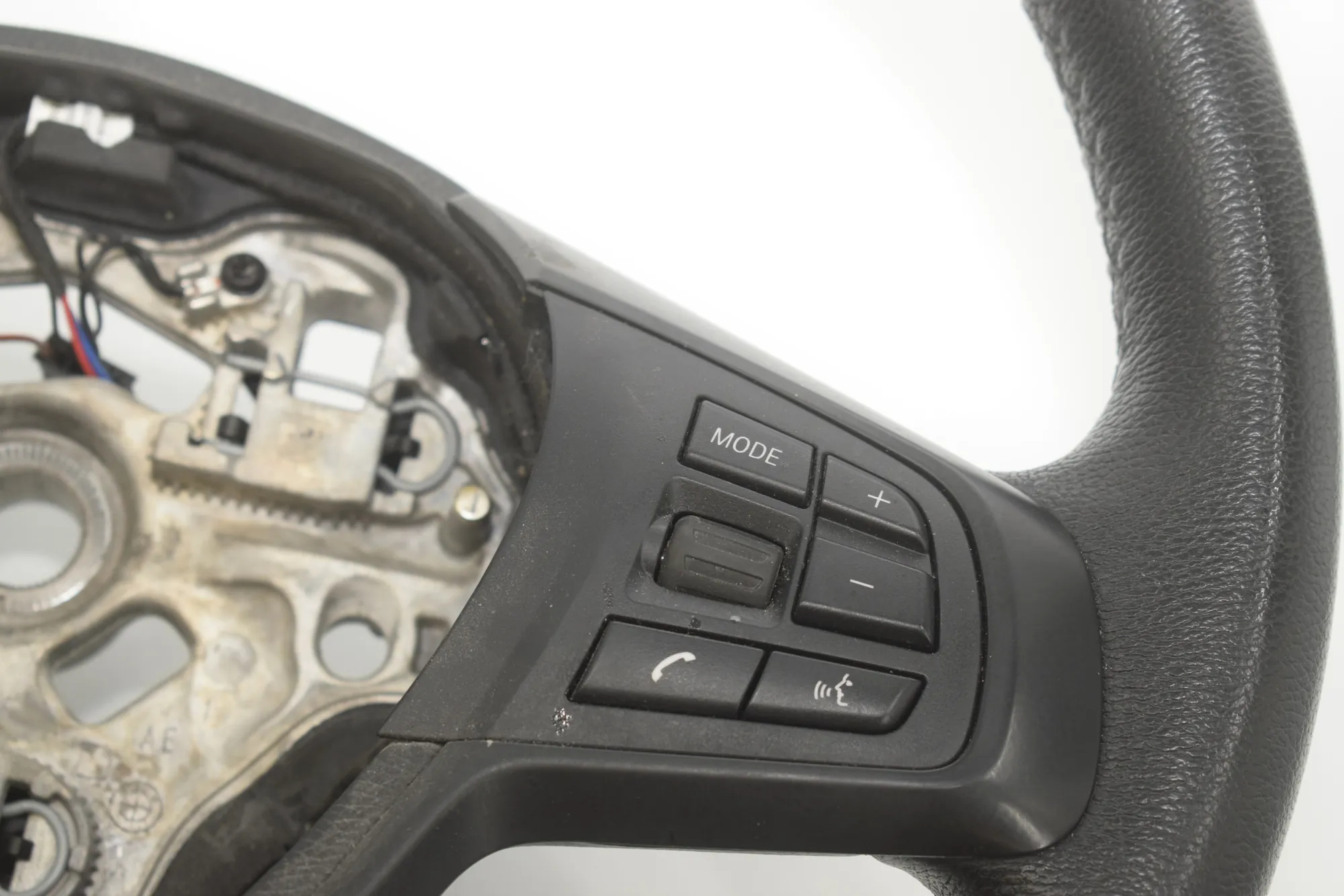Steering Wheel – OEM 6860278 · BMW X1 (F48) xDrive 18 d 2016 – 3