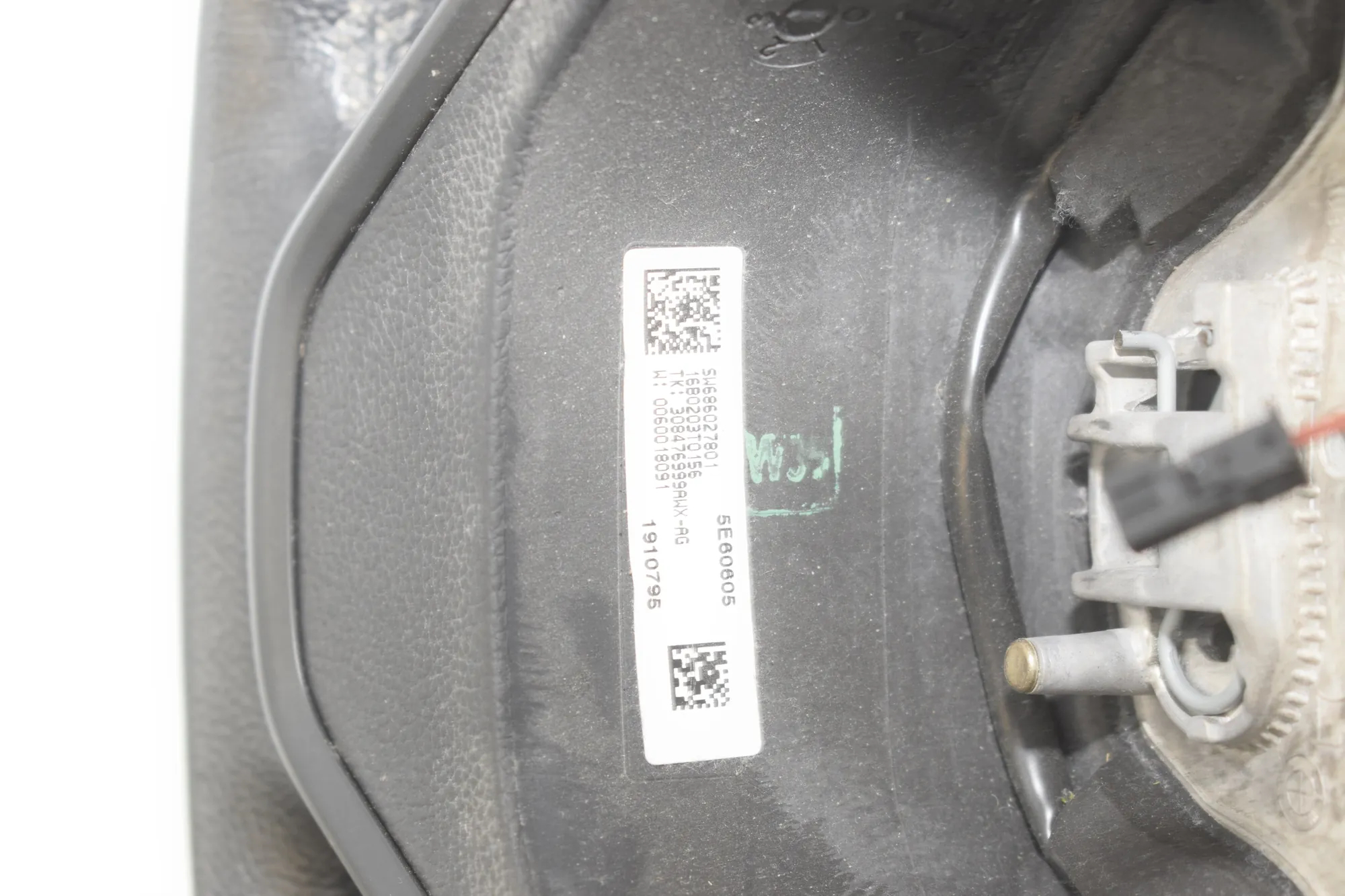 Steering Wheel – OEM 6860278 · BMW X1 (F48) xDrive 18 d 2016 – 6