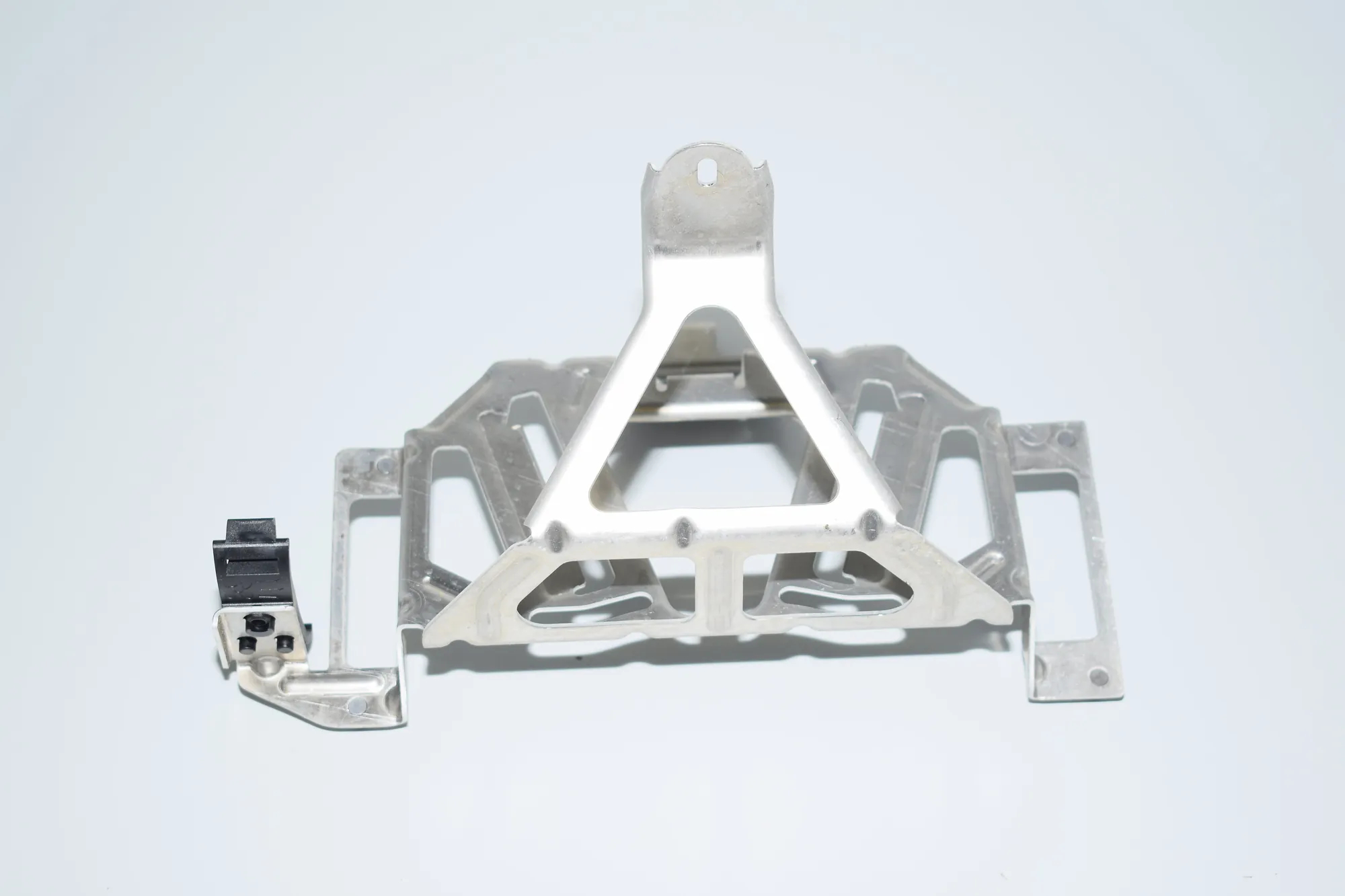 Other Body Parts – OEM 9251524 · BMW i3 (I01) Electric 2015