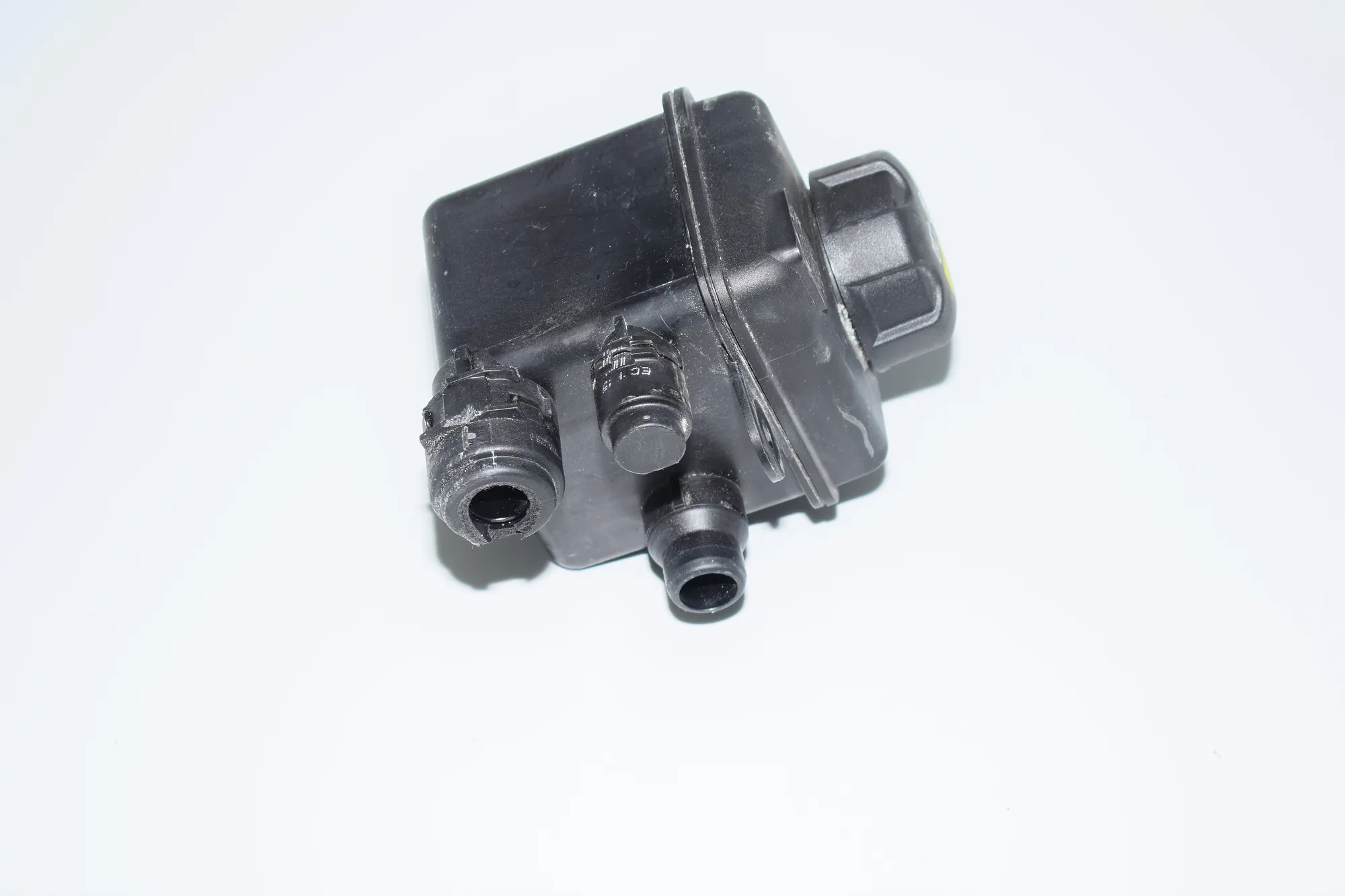 Expansion Tank – OEM 9327150 · BMW i3 (I01) Electric 2015 – 2