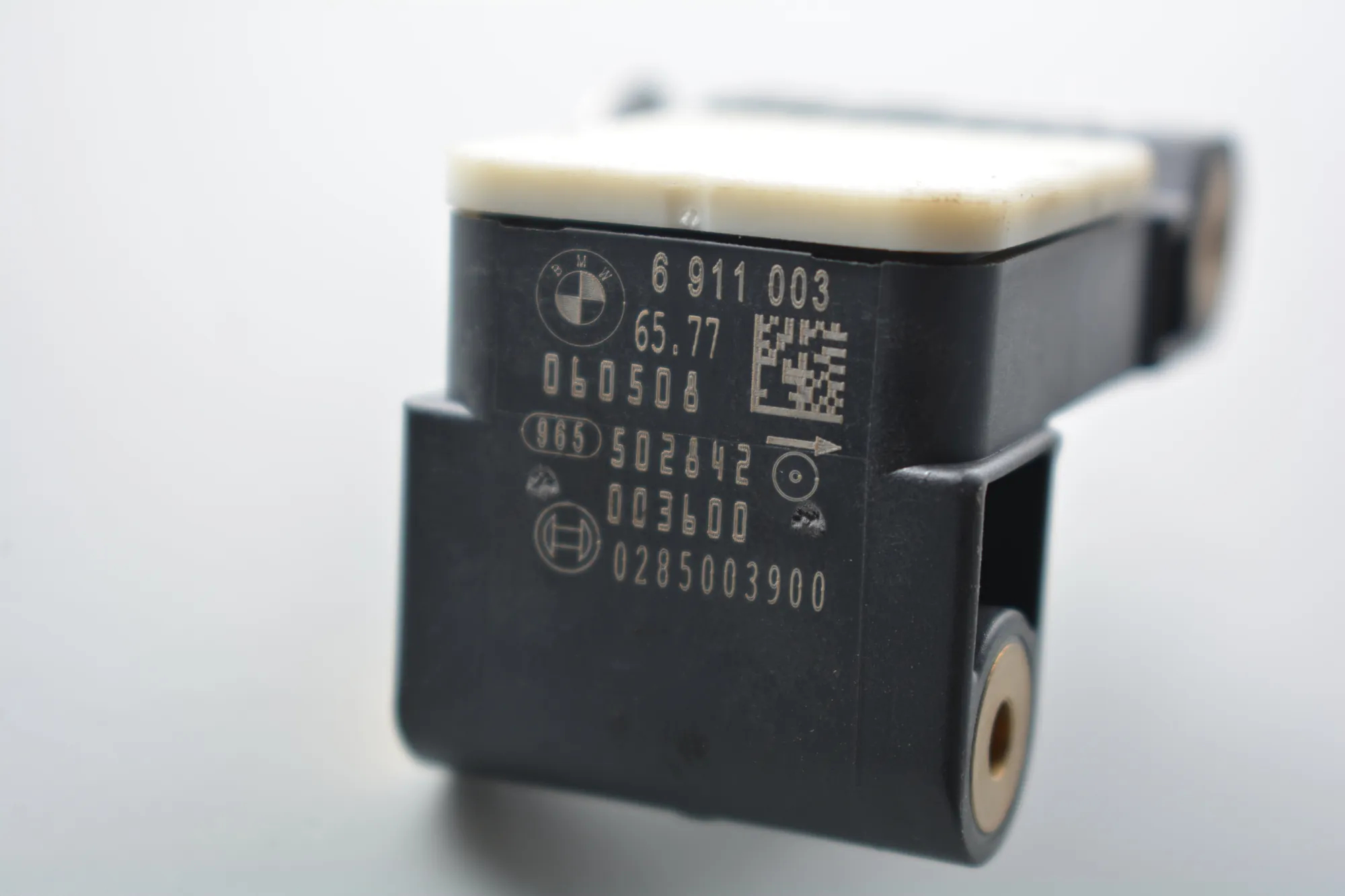 Front Left Impact Sensor – OEM 6911003 · BMW 1 (E87) 118 d 2008 – 3