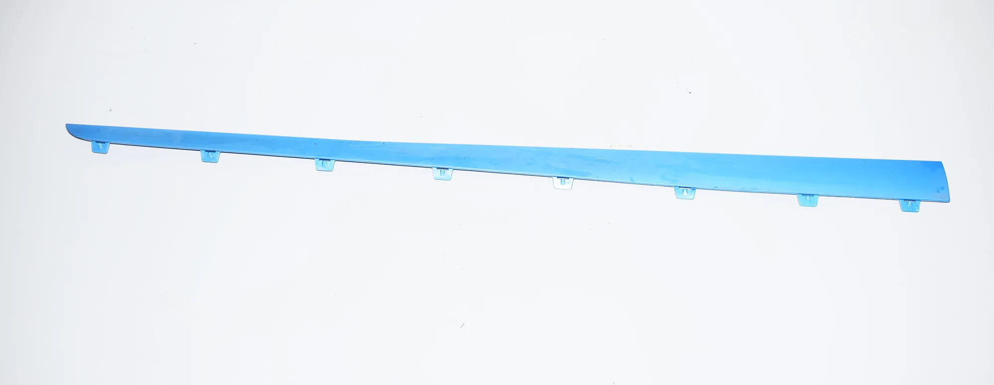 Right Side Plastic Sideskirt Cover – OEM 727584 · BMW i3 (I01) Electric 2015