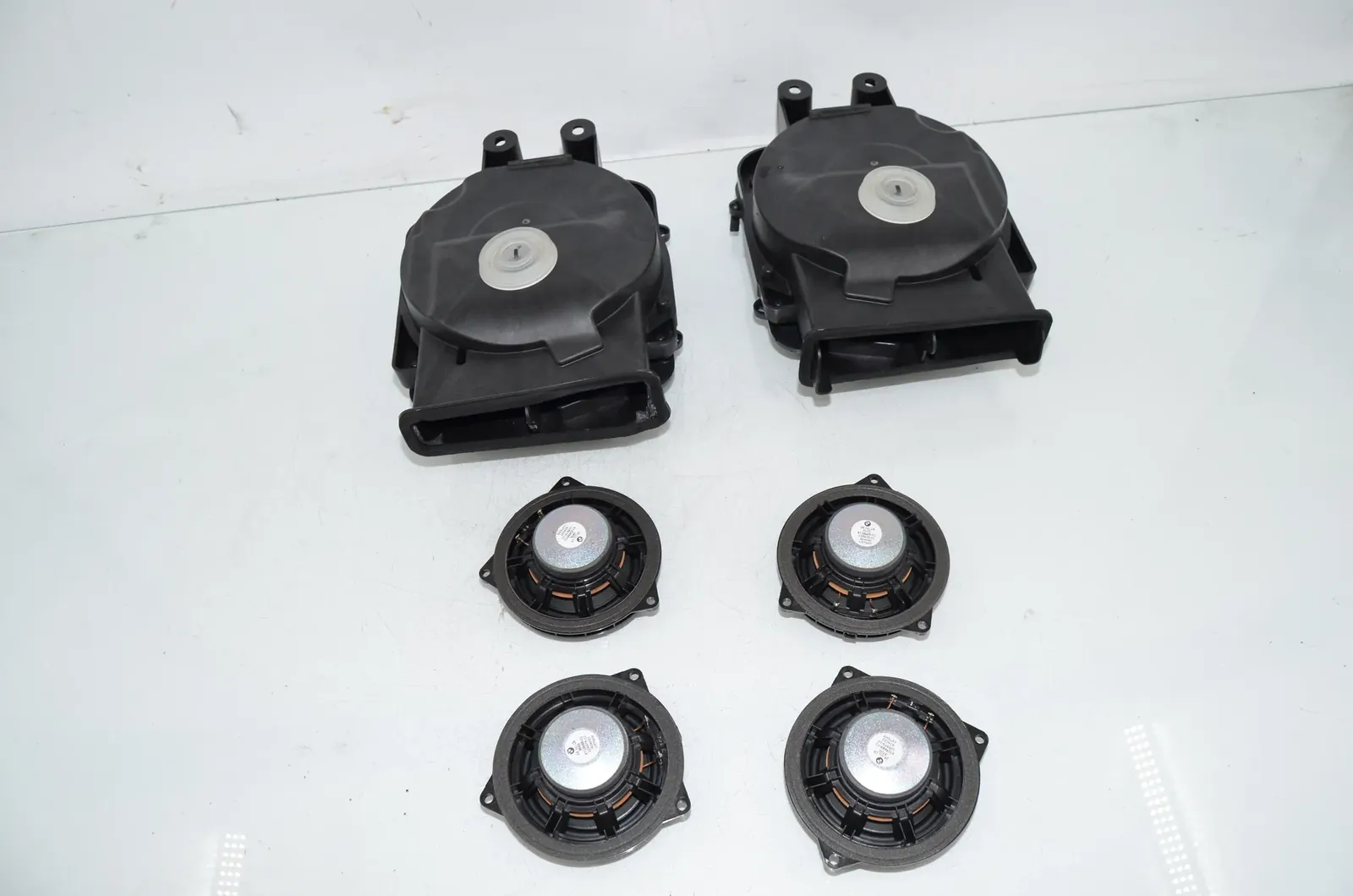 Sound Audio System Set – OEM 9275996 · BMW X1 (F48) sDrive 18 d 2019 – 7