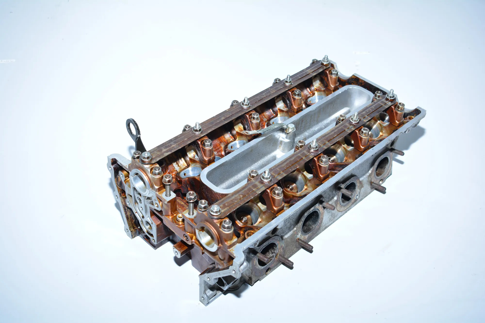 Left Side Engine Head – OEM 1745465 · BMW X5 (E53) BMW X5 (E53) 4.4 i 2000