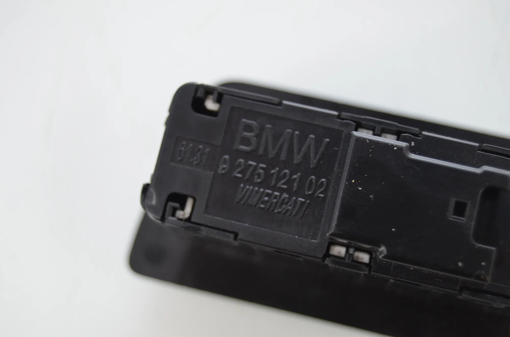Electric Tailgate Opening Kit – OEM 7374006 · BMW X1 (F48) sDrive 18 d 2019 – 7