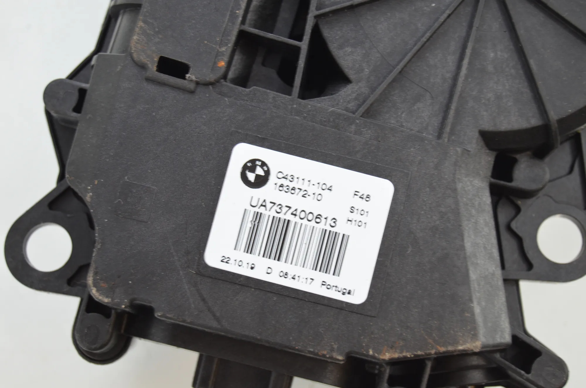 Electric Tailgate Opening Kit – OEM 7374006 · BMW X1 (F48) sDrive 18 d 2019 – 4