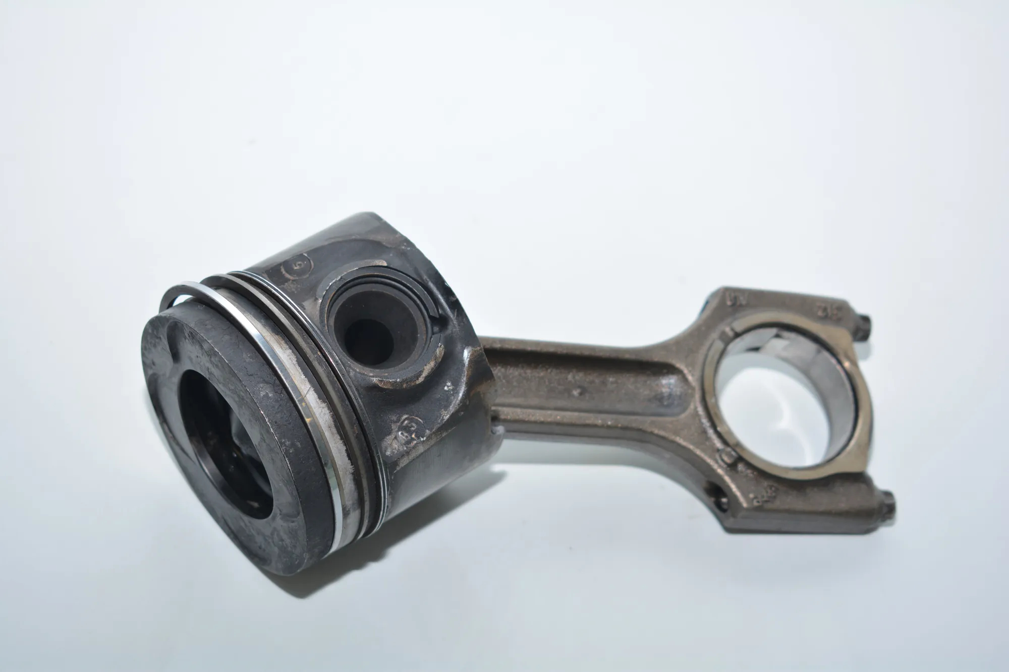 Piston · BMW 7 (E65, E66, E67) 730 Ld 2005 – 2