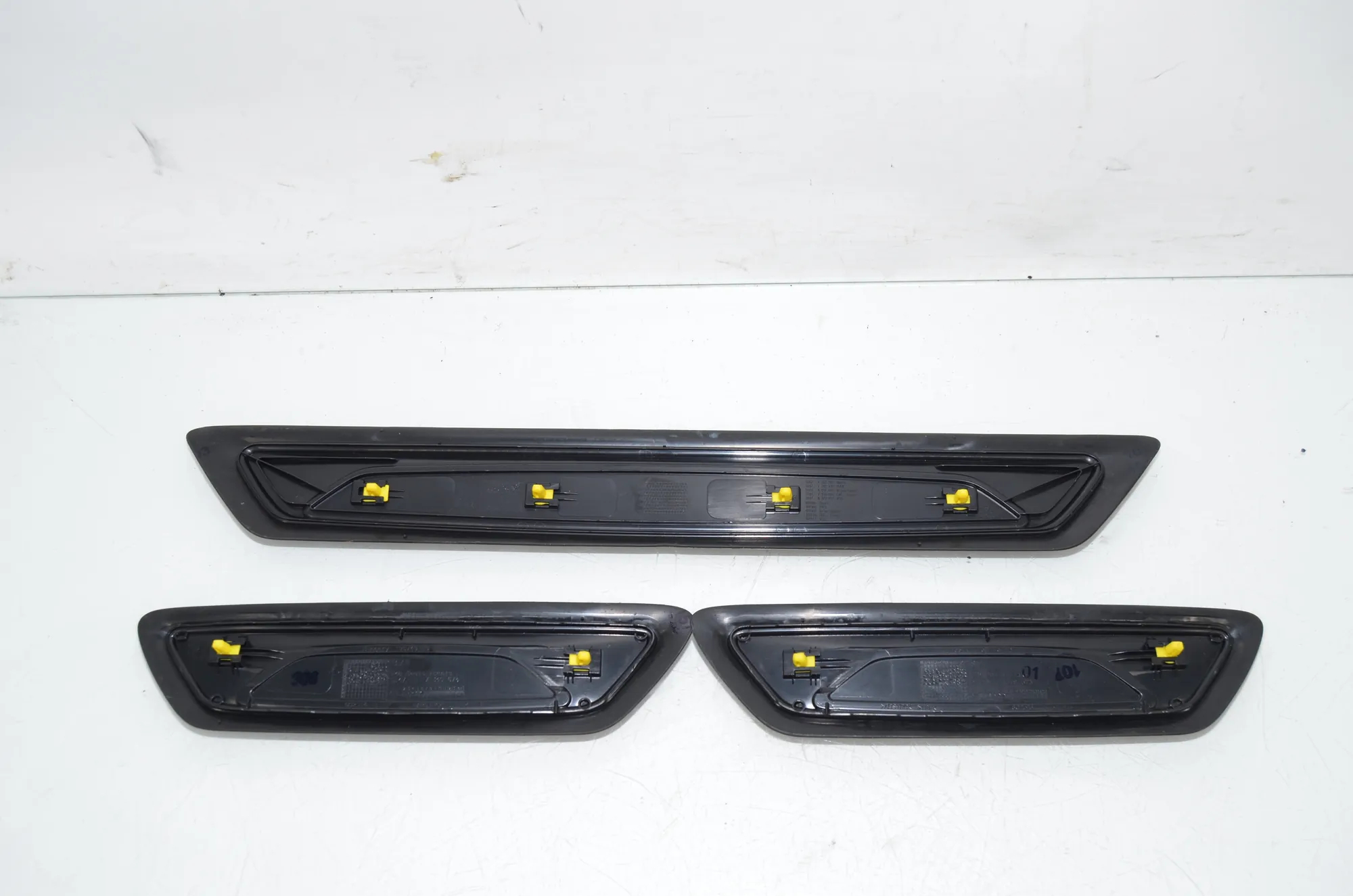 Door Sill Trim Kit – OEM 7349673 · BMW X1 (F48) sDrive 18 d 2019 – 3