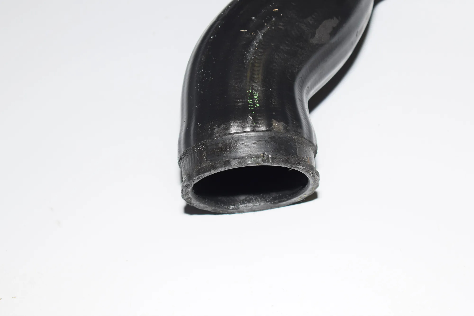 Right Side Intercooler Hose – OEM 2249669 · BMW 5 Touring (E39) 530 d 2001 – 3
