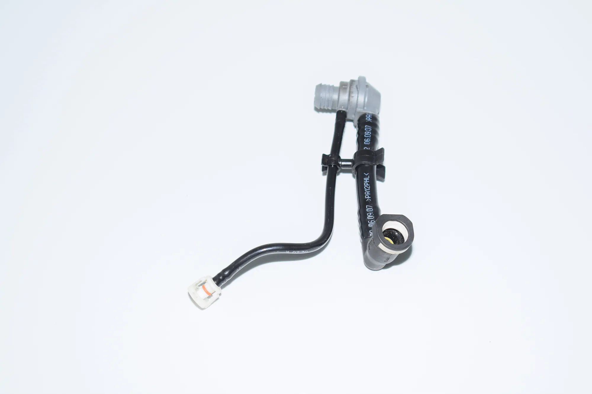 Pipe Hose – OEM 7601007 · BMW 1 (E81) 118 d 2008