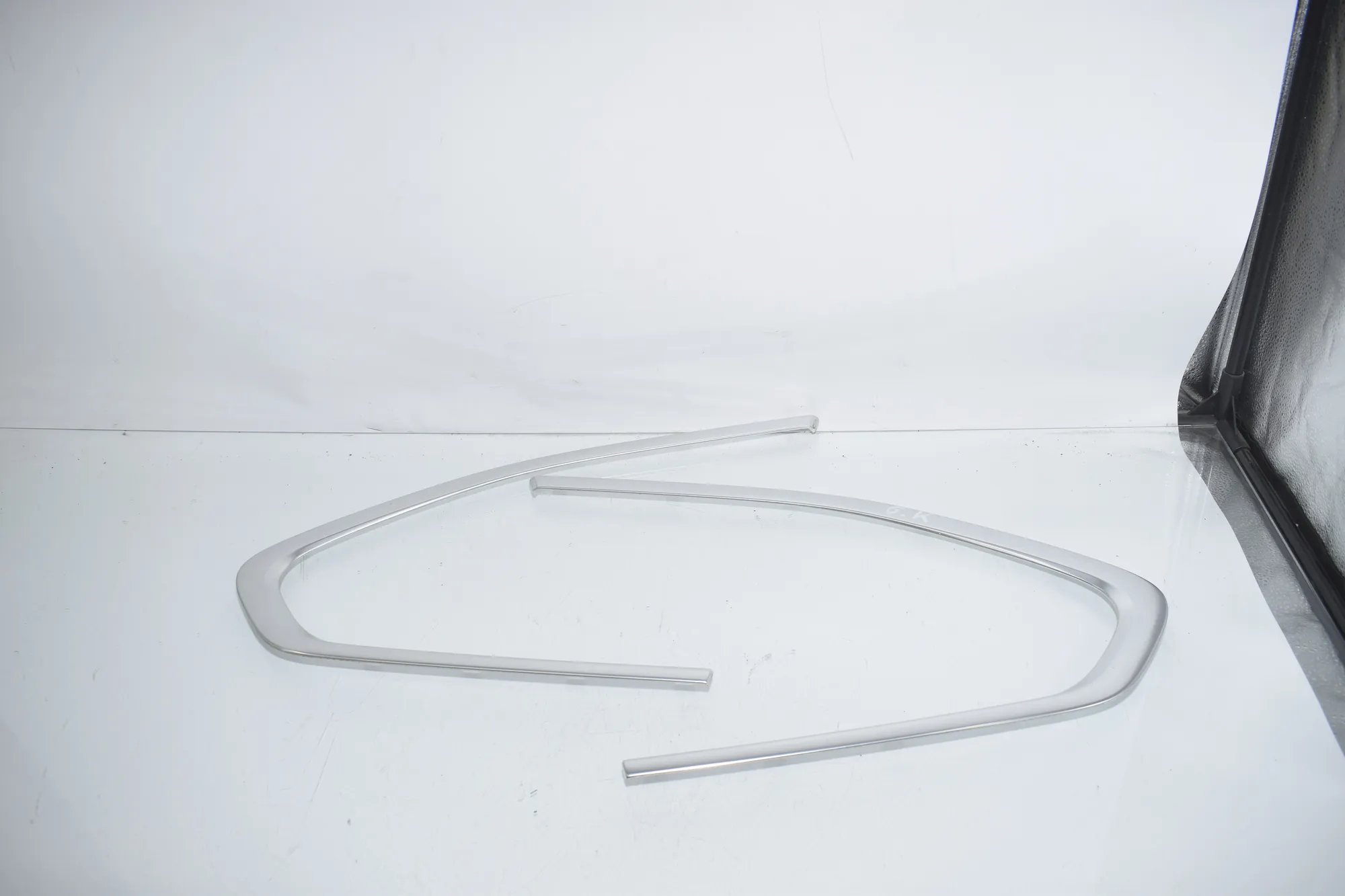 Exterior Trim Kit – OEM 7000832 · BMW X1 (F48) sDrive 18 d 2019