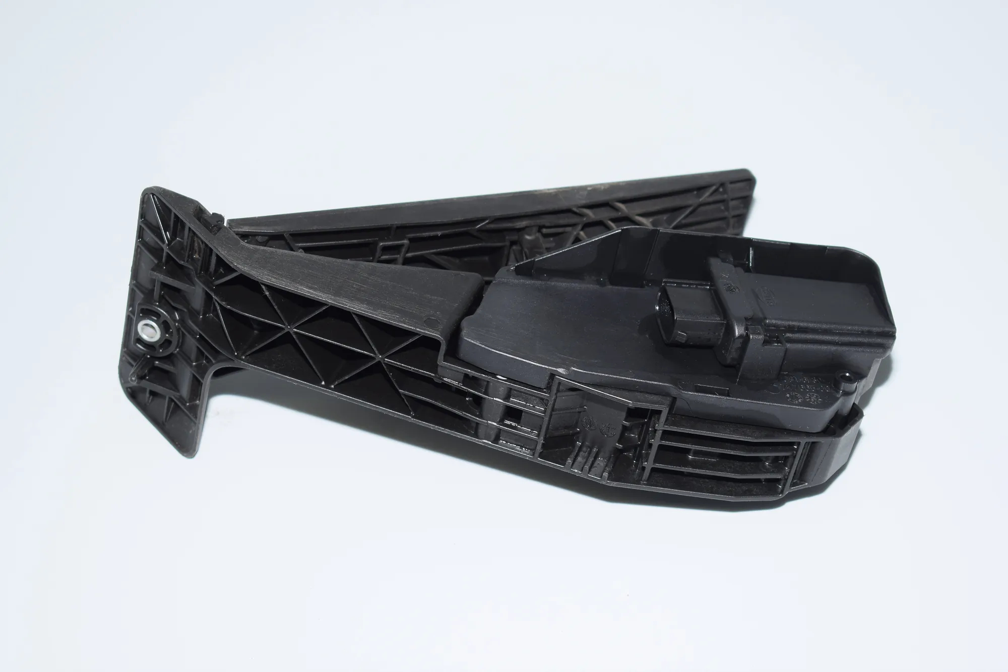 Throttle Pedal – OEM 6786589 · BMW 1 (E81) 118 d 2008 – 2