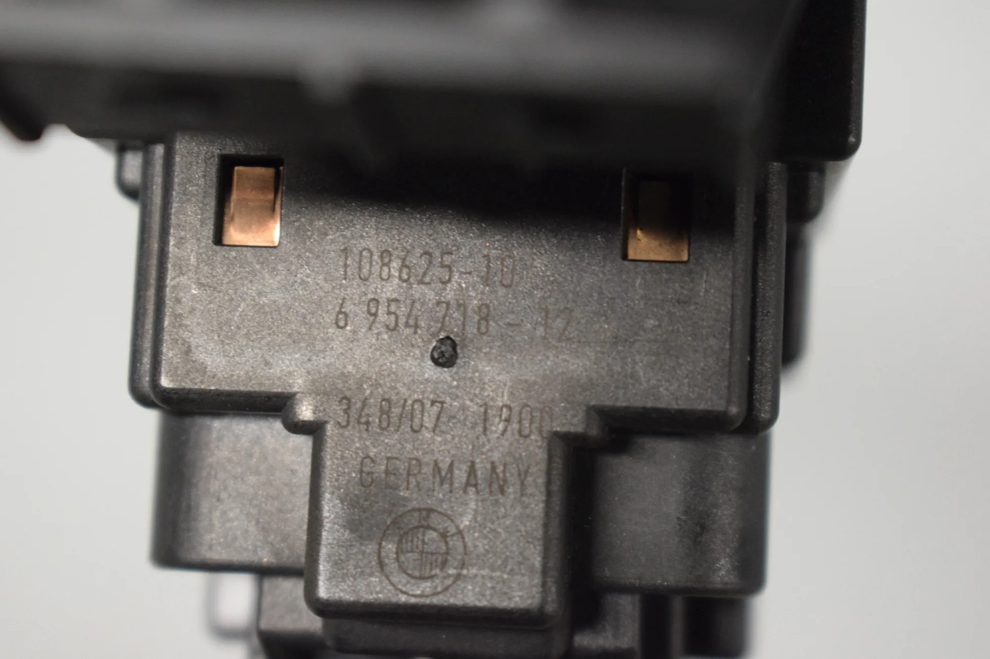 Ignition Lock – OEM 6954718 · BMW 1 (E81) 118 d 2008 – 4