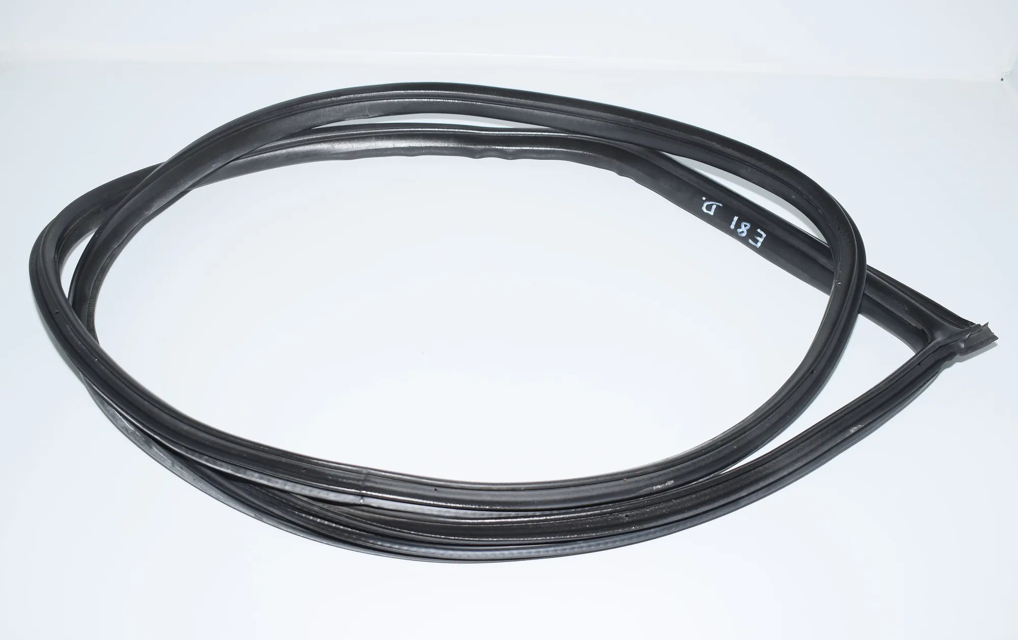 Front Right Door Seal Rubber – OEM 7164948 · BMW 1 (E81) 118 d 2008 – 2