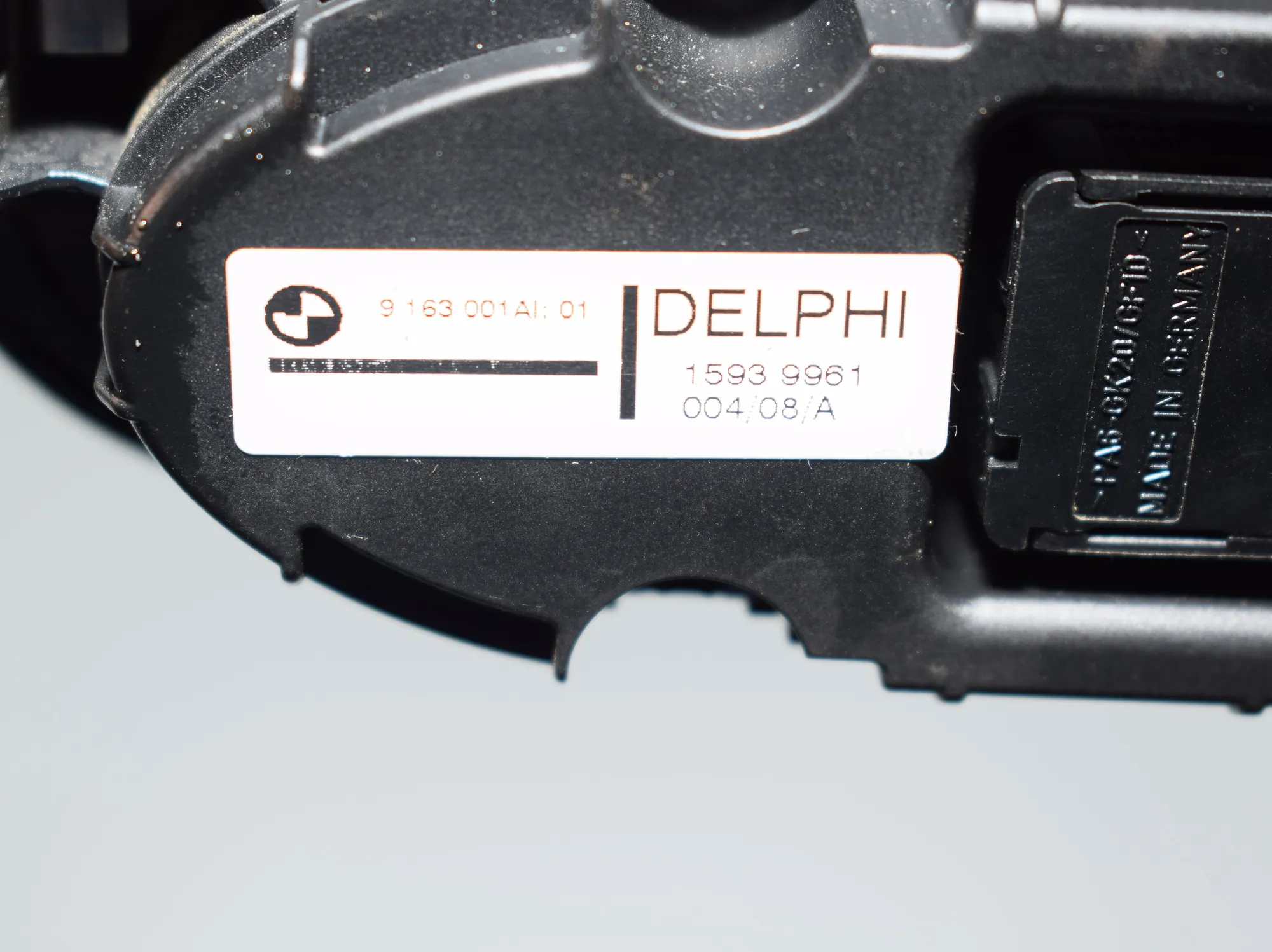 Front Left Door Window Switch – OEM 9163001 · BMW 1 (E81) 118 d 2008 – 3