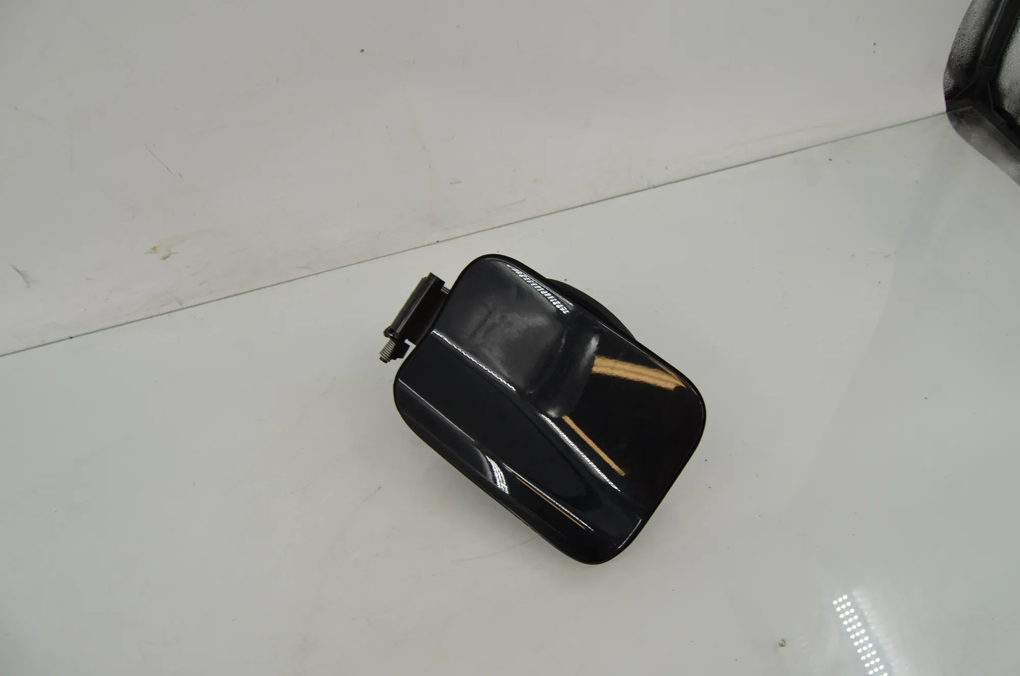 Fuel Tank Flap Cap – OEM 7458867 · BMW X1 (F48) sDrive 18 d 2019