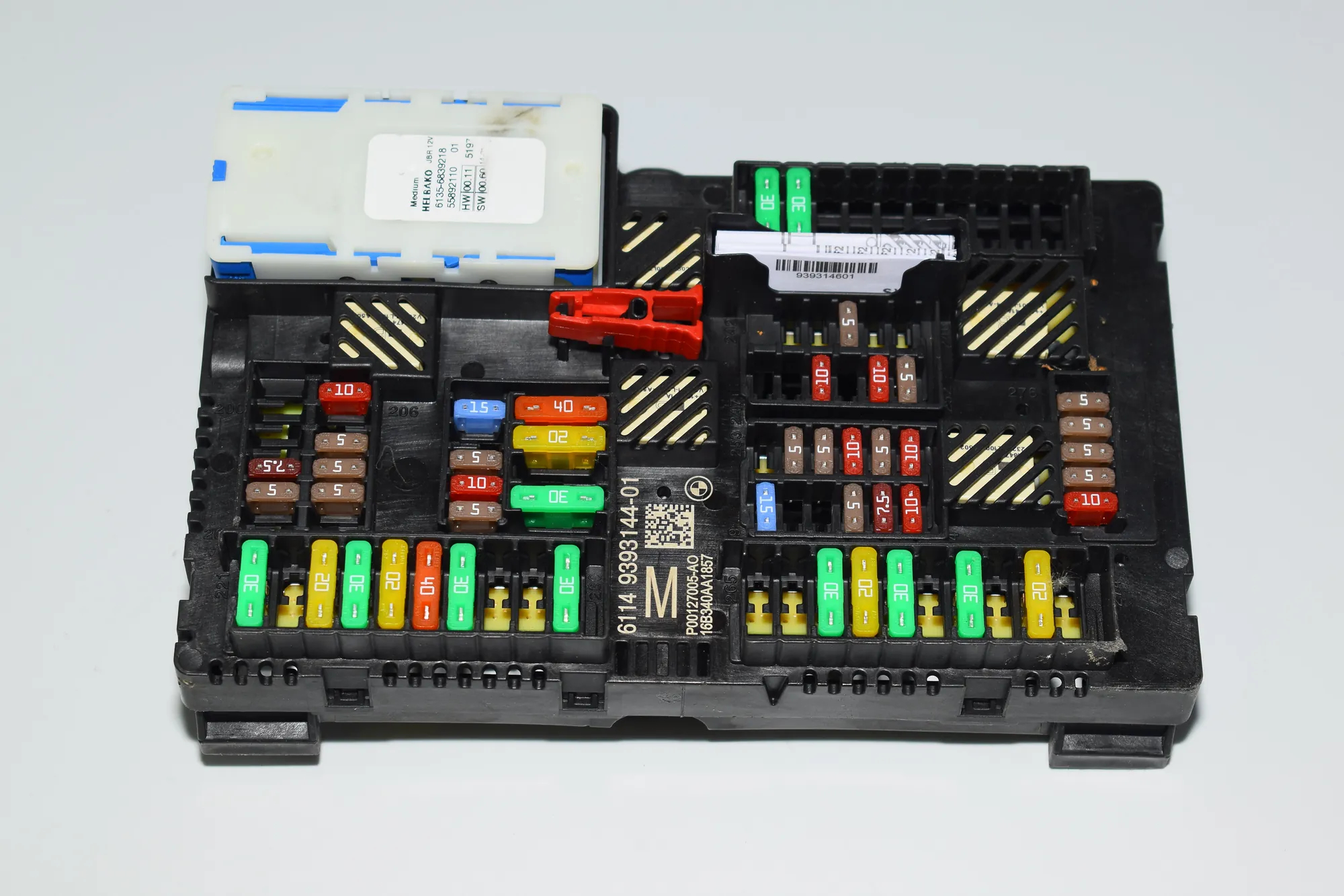 Fuse Box – OEM 9393144 · BMW 7 (G11, G12) BMW 7 (G11, G12) 730 d 2016