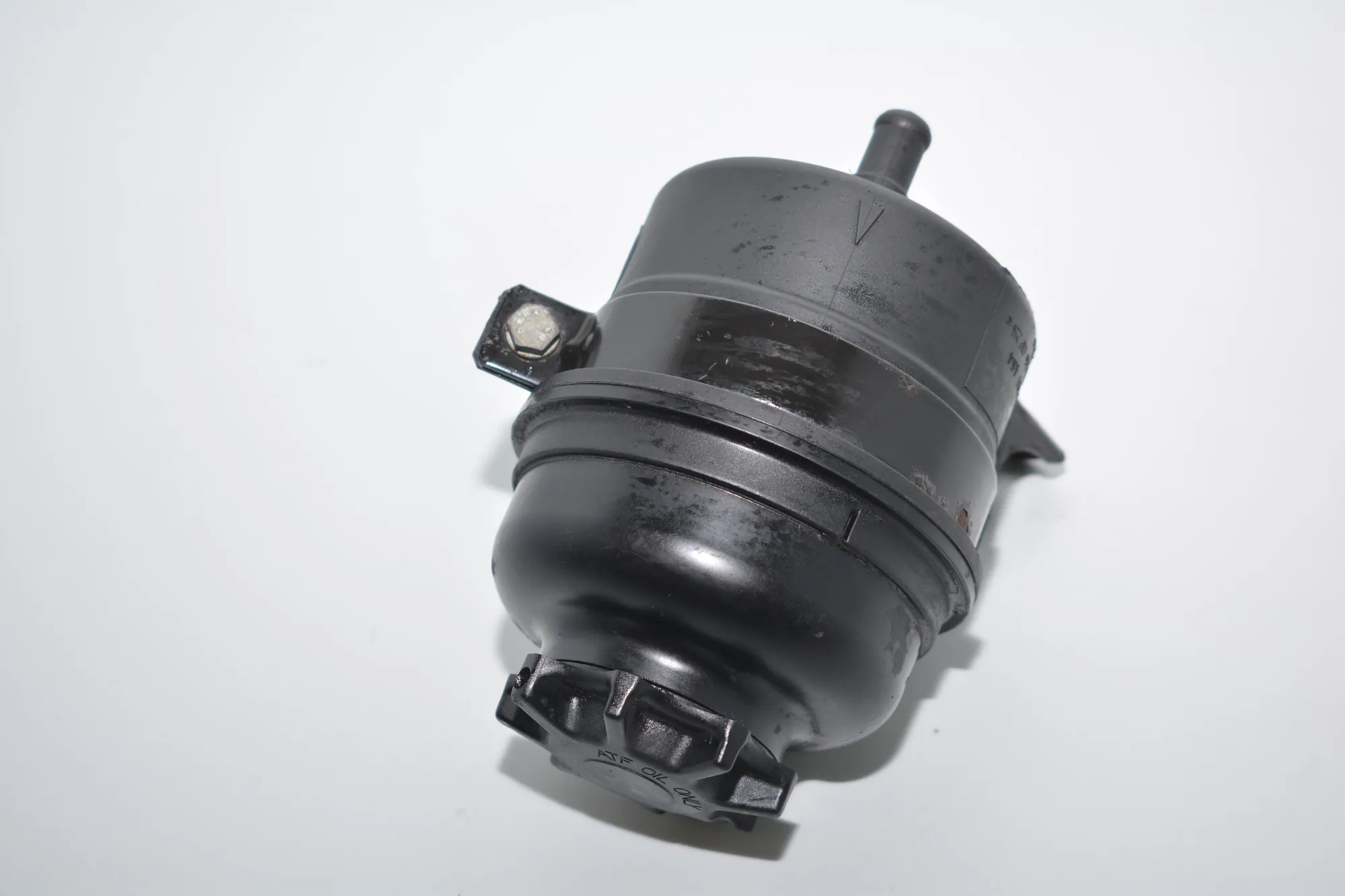 Power Steering Pump Tank – OEM 1097164 · BMW X5 (E53) 3.0 i 2002 – 2