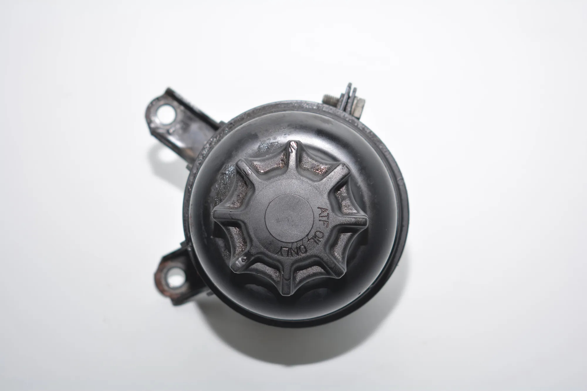 Power Steering Pump Tank – OEM 1097164 · BMW X5 (E53) 3.0 i 2002