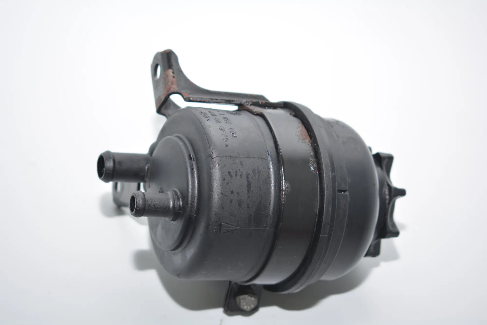 Power Steering Pump Tank – OEM 1097164 · BMW X5 (E53) 3.0 i 2002 – 3