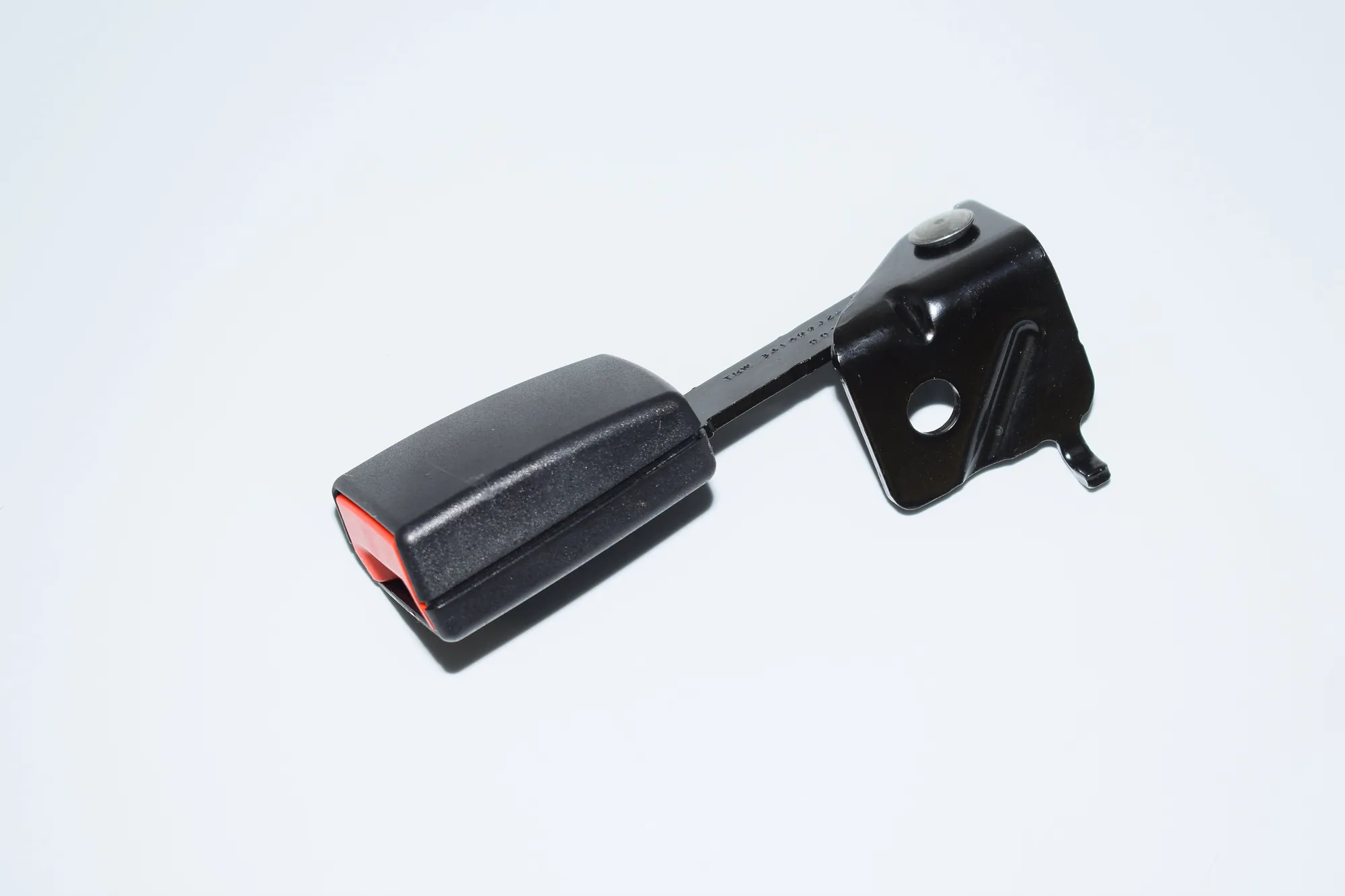 Rear Right Seat Buckle – OEM 7347726 · BMW i3 (I01) Electric 2019 – 2