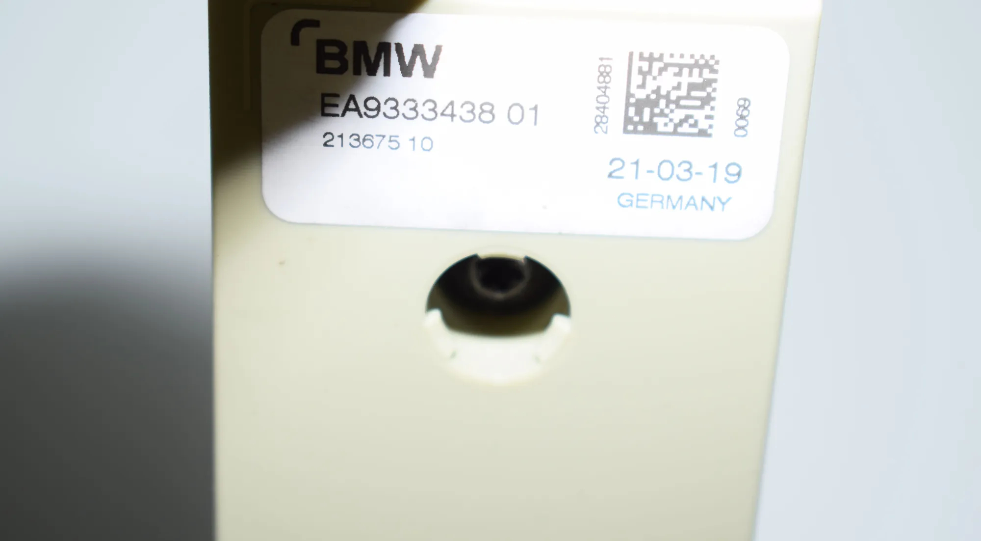 Antenna Amplifier – OEM 9333438 · BMW i3 (I01) Electric 2019 – 3