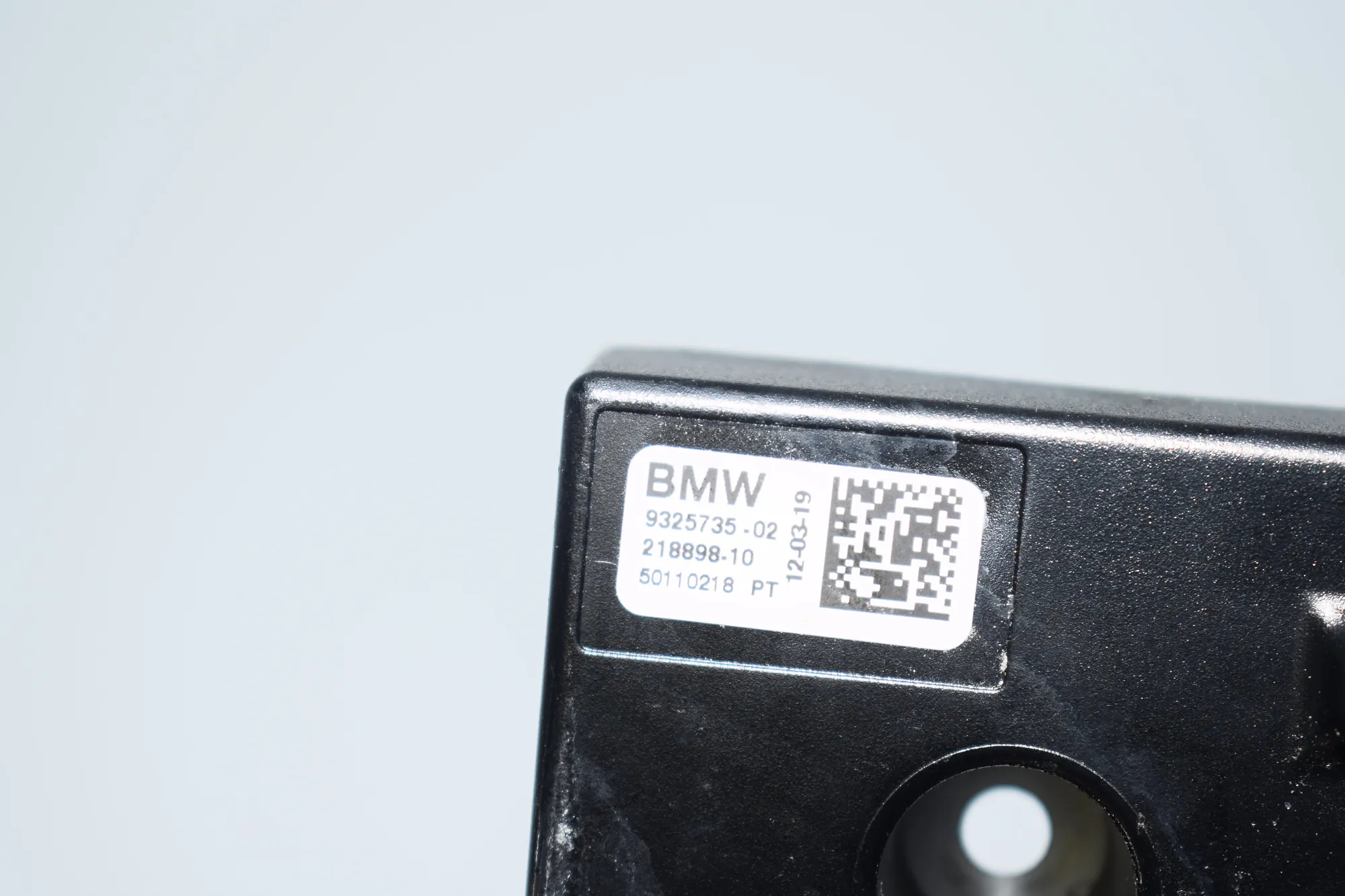 Antenna – OEM 9325735 · BMW i3 (I01) Electric 2019 – 3