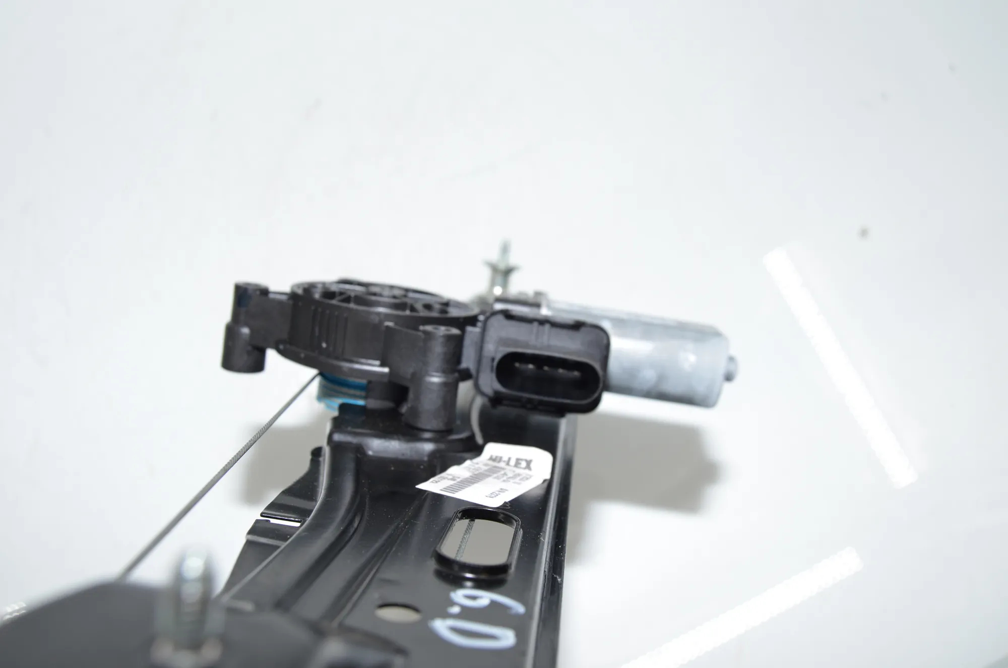 Rear Right Door Window Regulator – OEM 7463492 · BMW X1 (F48) sDrive 18 d 2019 – 4