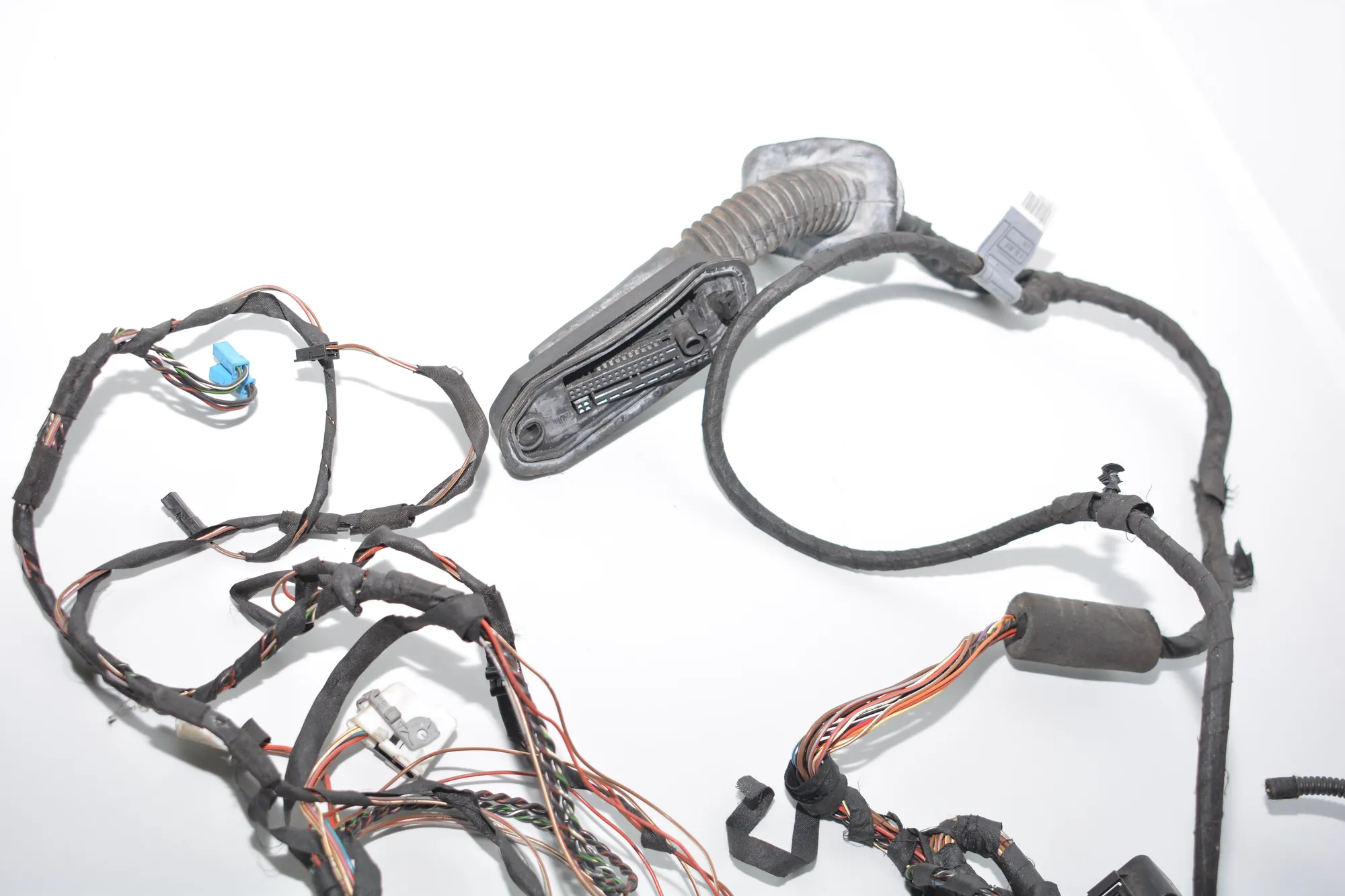 Front Right Door Wiring – OEM 9212165 · BMW 7 (F01, F02) BMW 7 (F01, F02) 730 d 2008 – 4