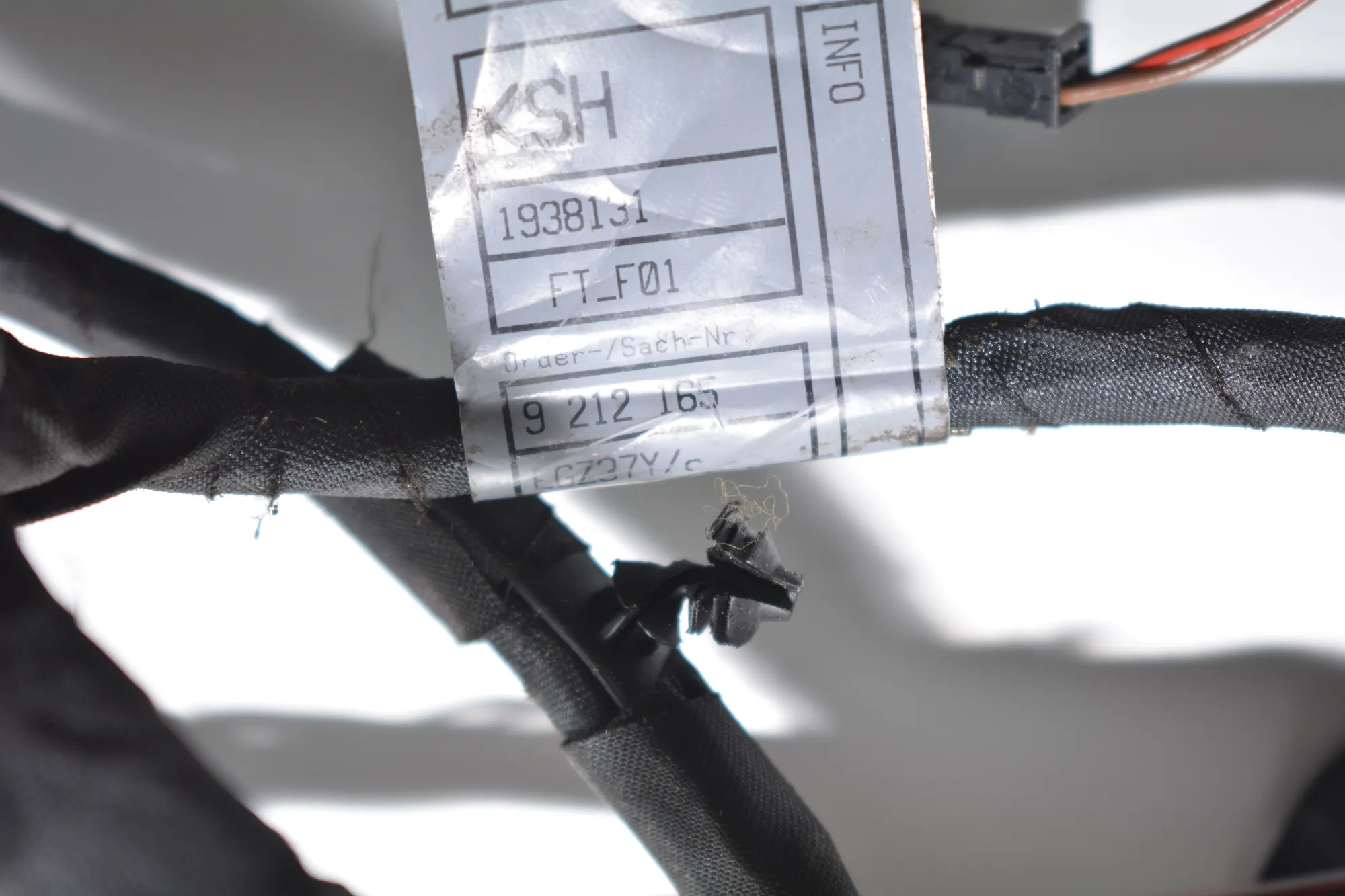 Front Right Door Wiring – OEM 9212165 · BMW 7 (F01, F02) BMW 7 (F01, F02) 730 d 2008 – 5