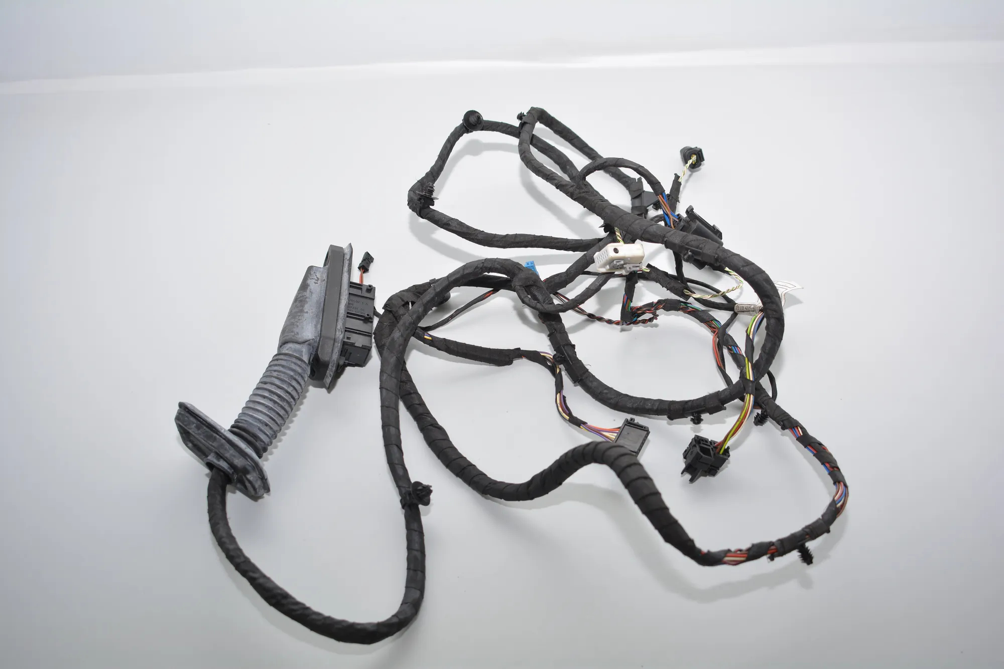 Front Left Door Wiring – OEM 9273426 · BMW 5 (F10) BMW 5 (F10) 550 i 2009