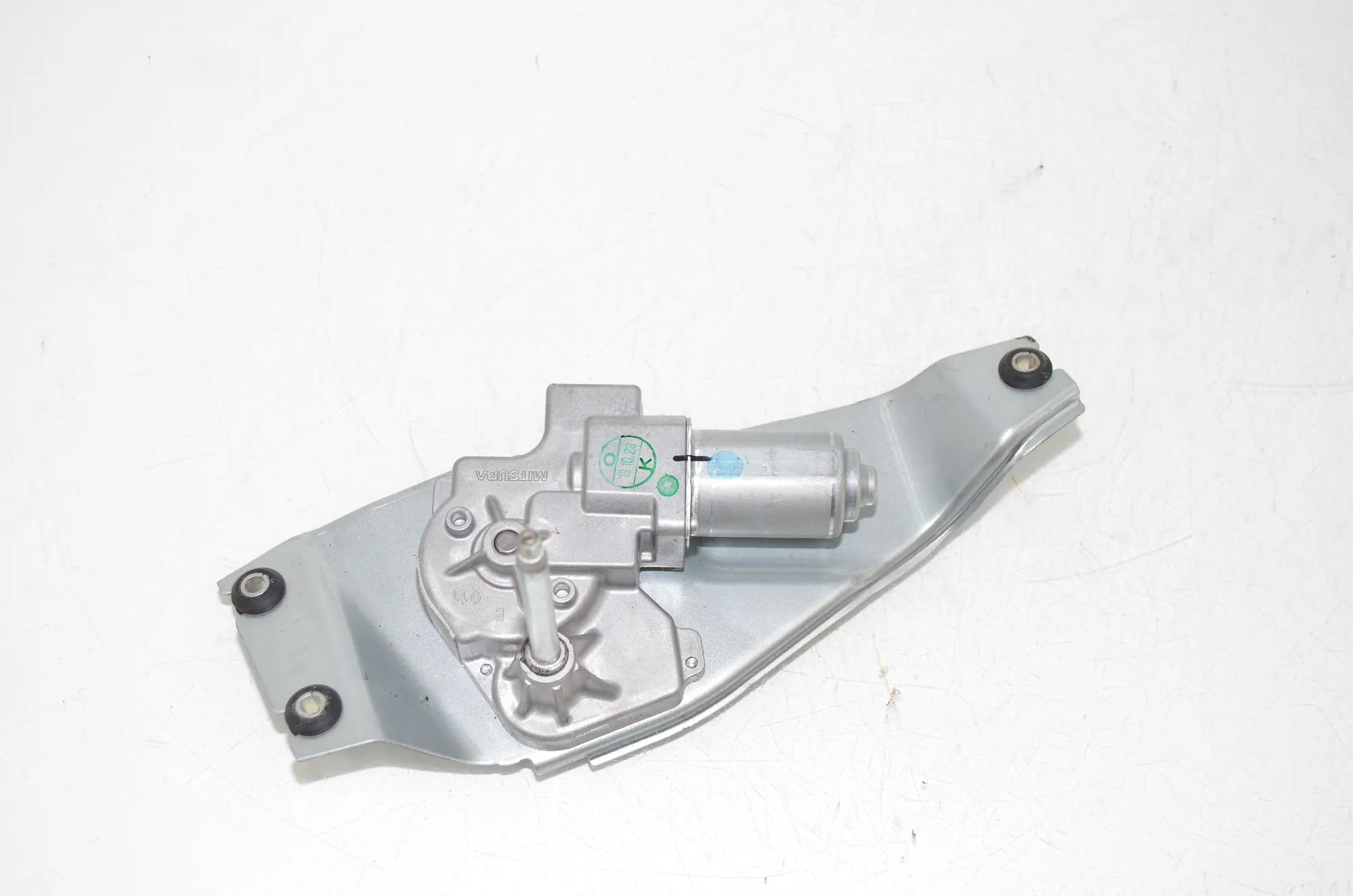 Tailgate Window Wiper Motor – OEM 7356220 · BMW X1 (F48) sDrive 18 d 2019 – 2