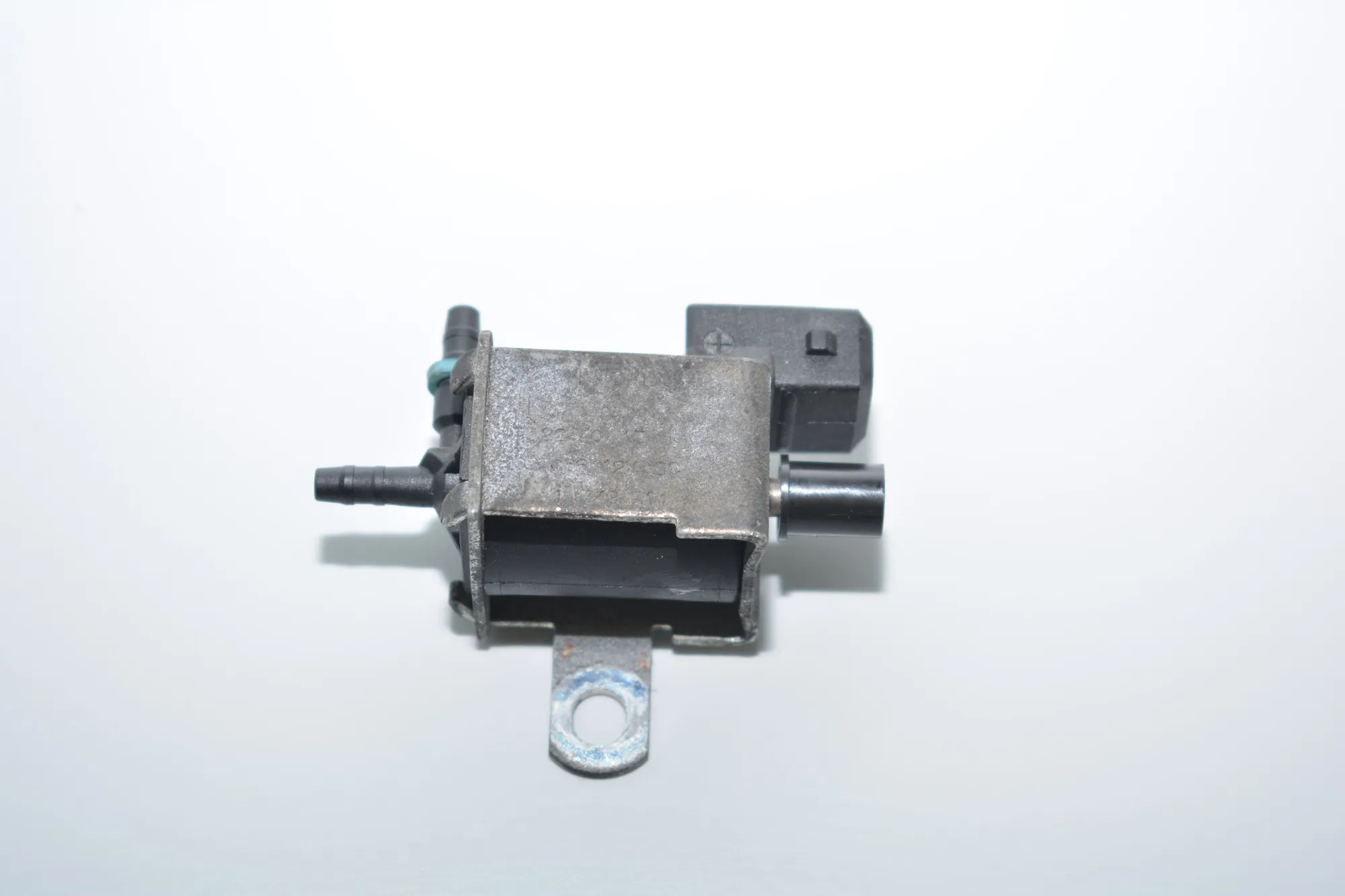 Solenoid Valve – OEM 1742711 · BMW X5 (E53) 4.6 is 2003 – 2