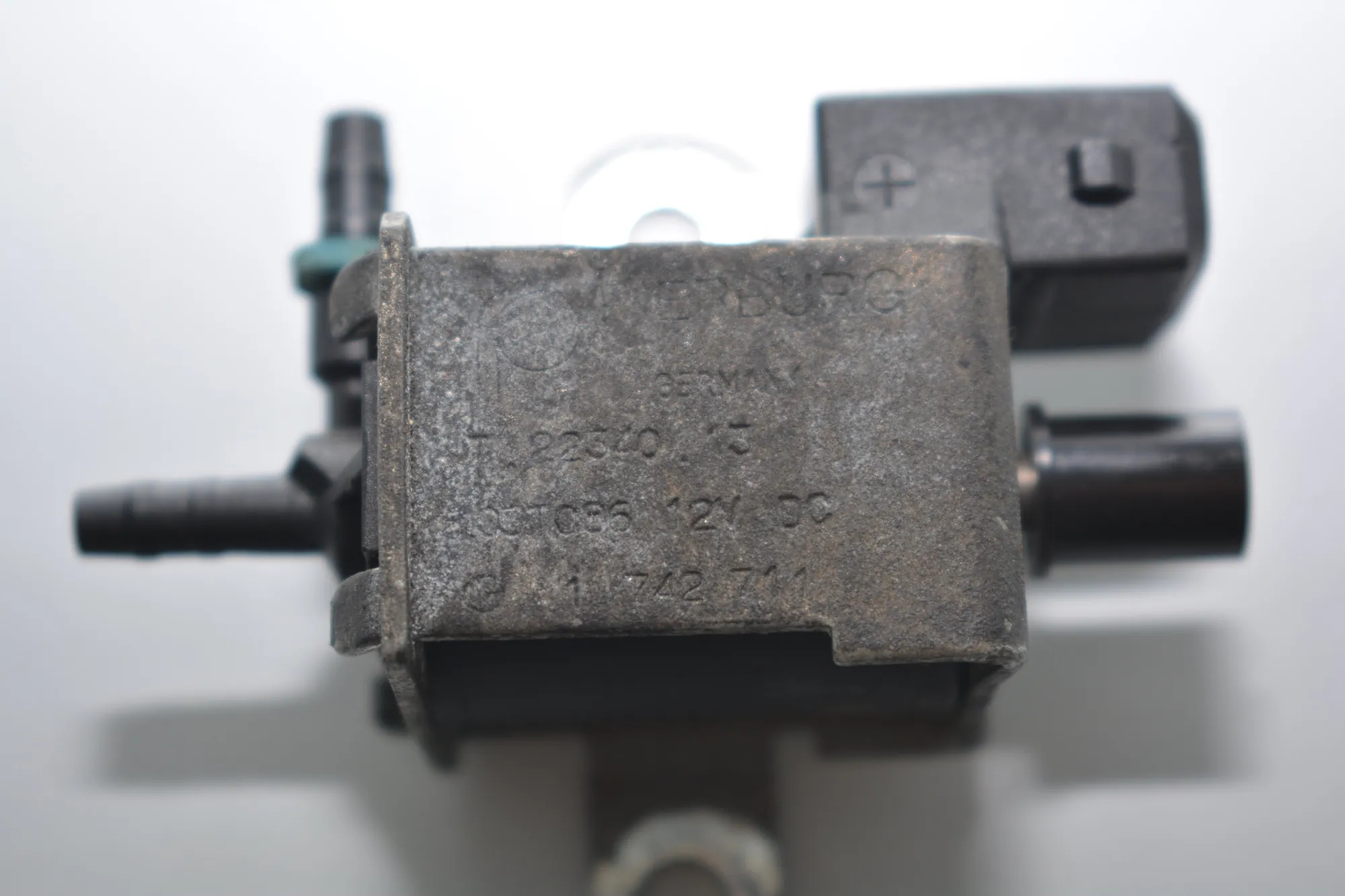 Solenoid Valve – OEM 1742711 · BMW X5 (E53) 4.6 is 2003 – 4