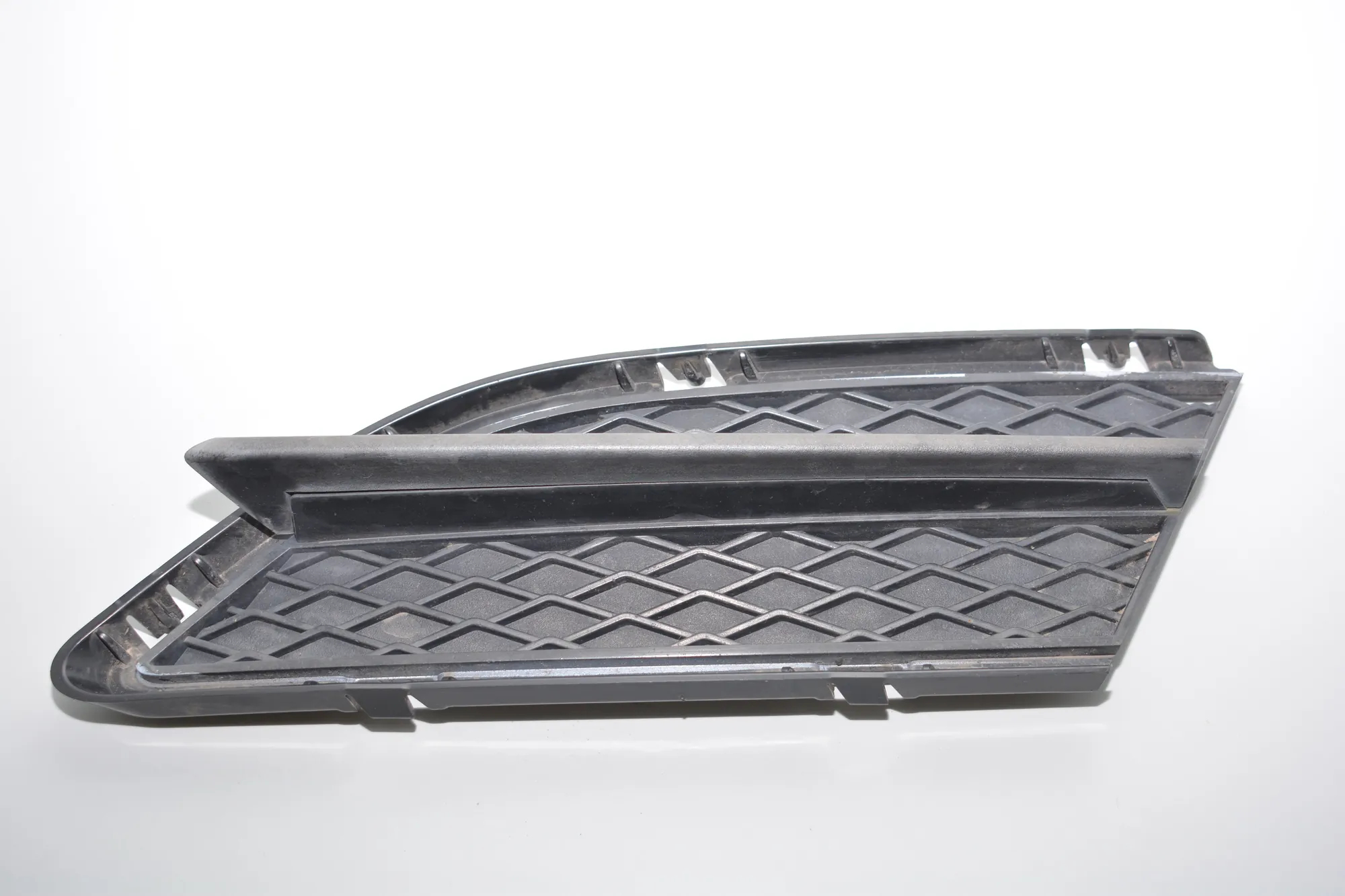 Front Left Grill – OEM 7138417 · BMW 3 Touring (E91) 320 d 2009 – 3