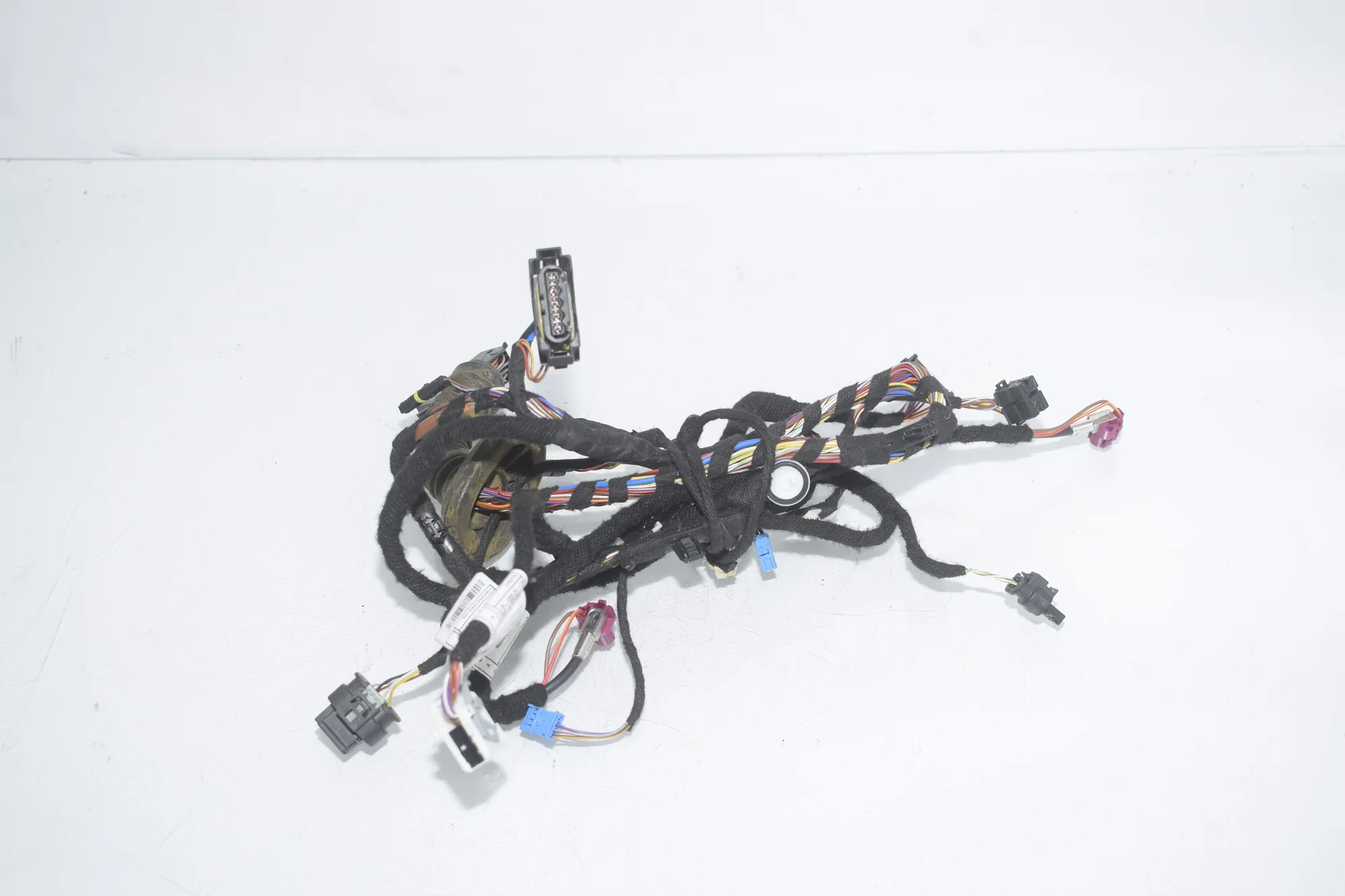 Front Left Door Wiring – OEM 8718667 · BMW X1 (F48) sDrive 18 d 2019