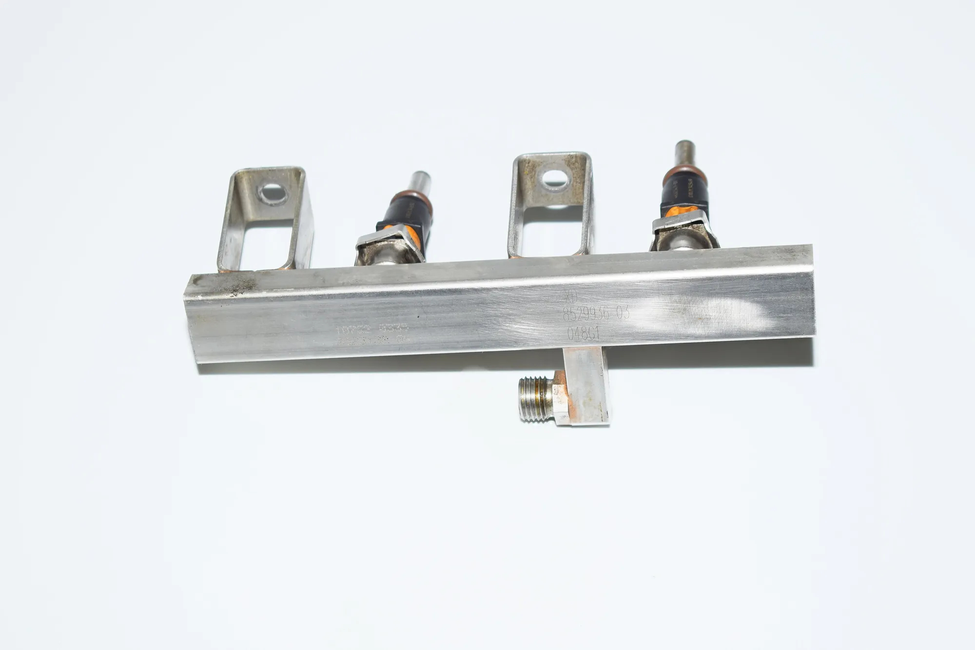 Fuel Rail – OEM 8529936 · BMW i3 (I01) Electric 2016 – 3