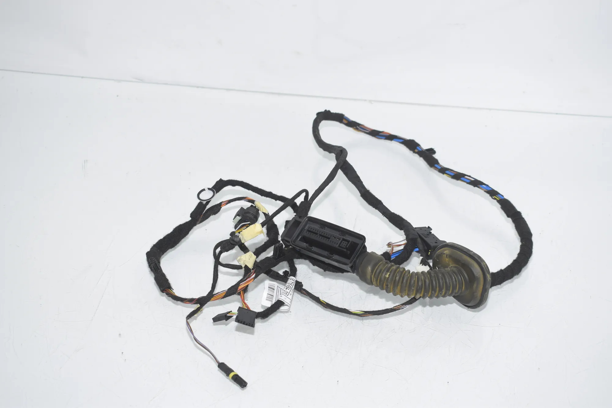 Rear Right Door Wiring – OEM 8718694 · BMW X1 (F48) sDrive 18 d 2019 – 3