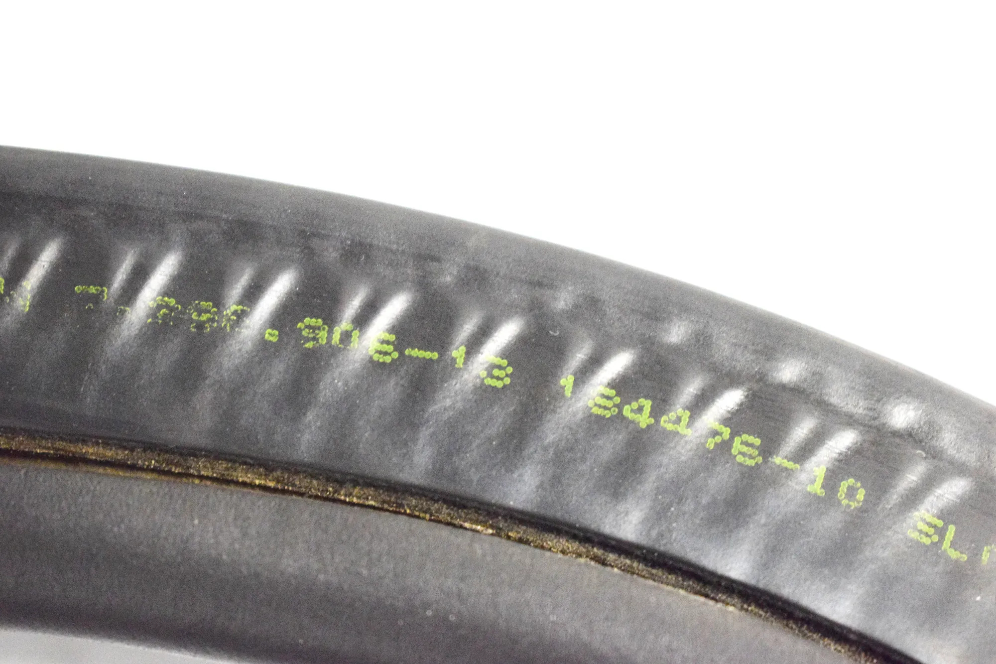 Rear Right Door Seal Rubber – OEM 7296906 · BMW i3 (I01) Electric 2016 – 3
