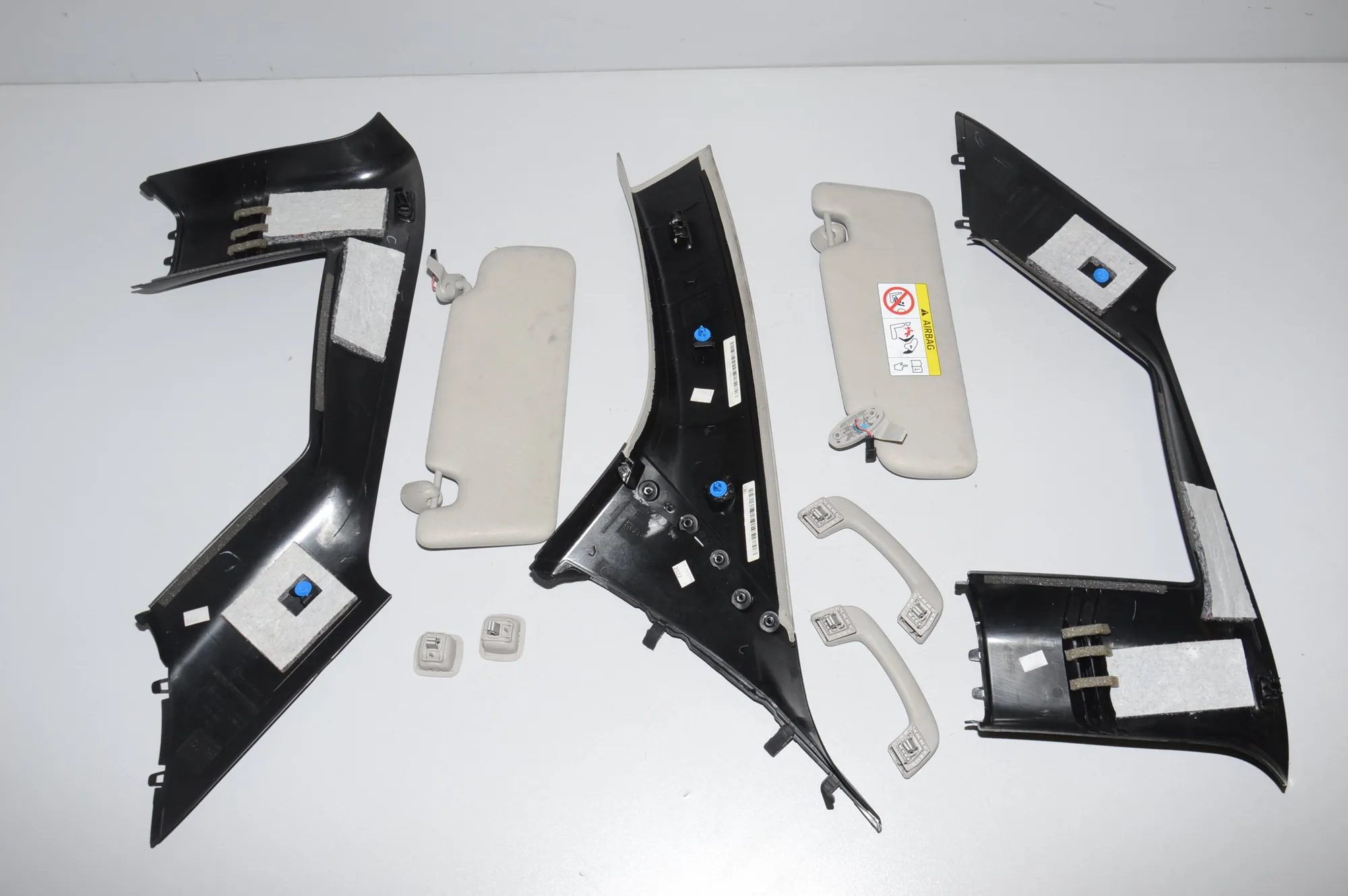 Interior Side Pillars Trim Kit – OEM 7275668 · BMW i3 (I01) Electric 2016 – 3