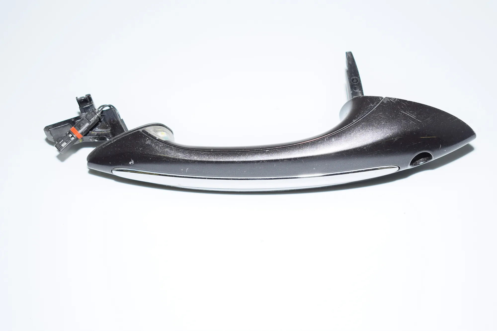 Front Right Door Exterior Handle · BMW 7 (F01, F02) BMW 7 (F01, F02) 2012