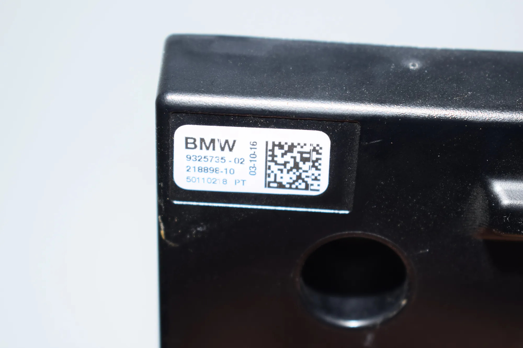 Antenna Amplifier – OEM 9325735 · BMW i3 (I01) Electric 2016 – 4