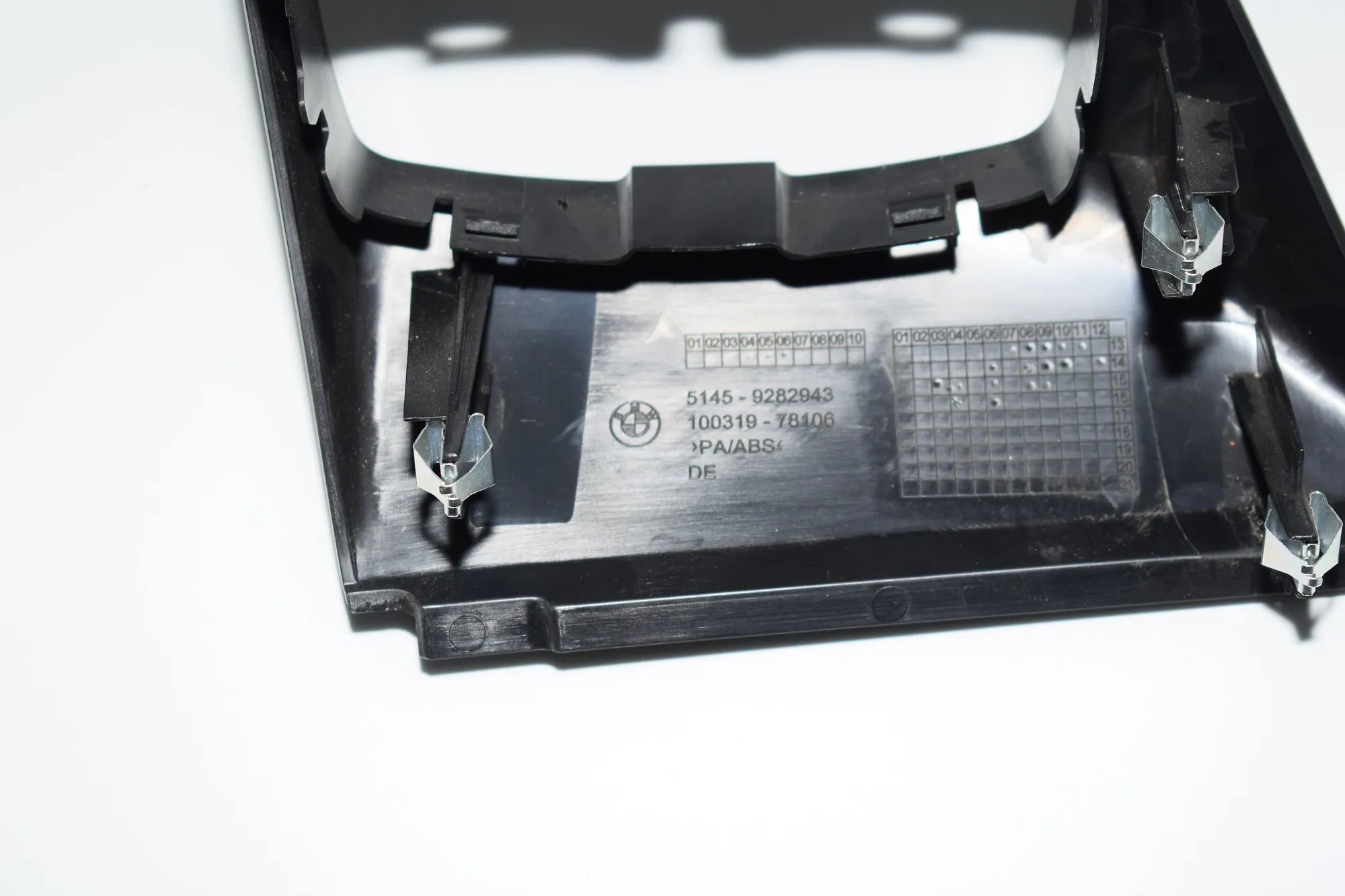 Other Interior Parts – OEM 9282943 · BMW i3 (I01) Electric 2016 – 4