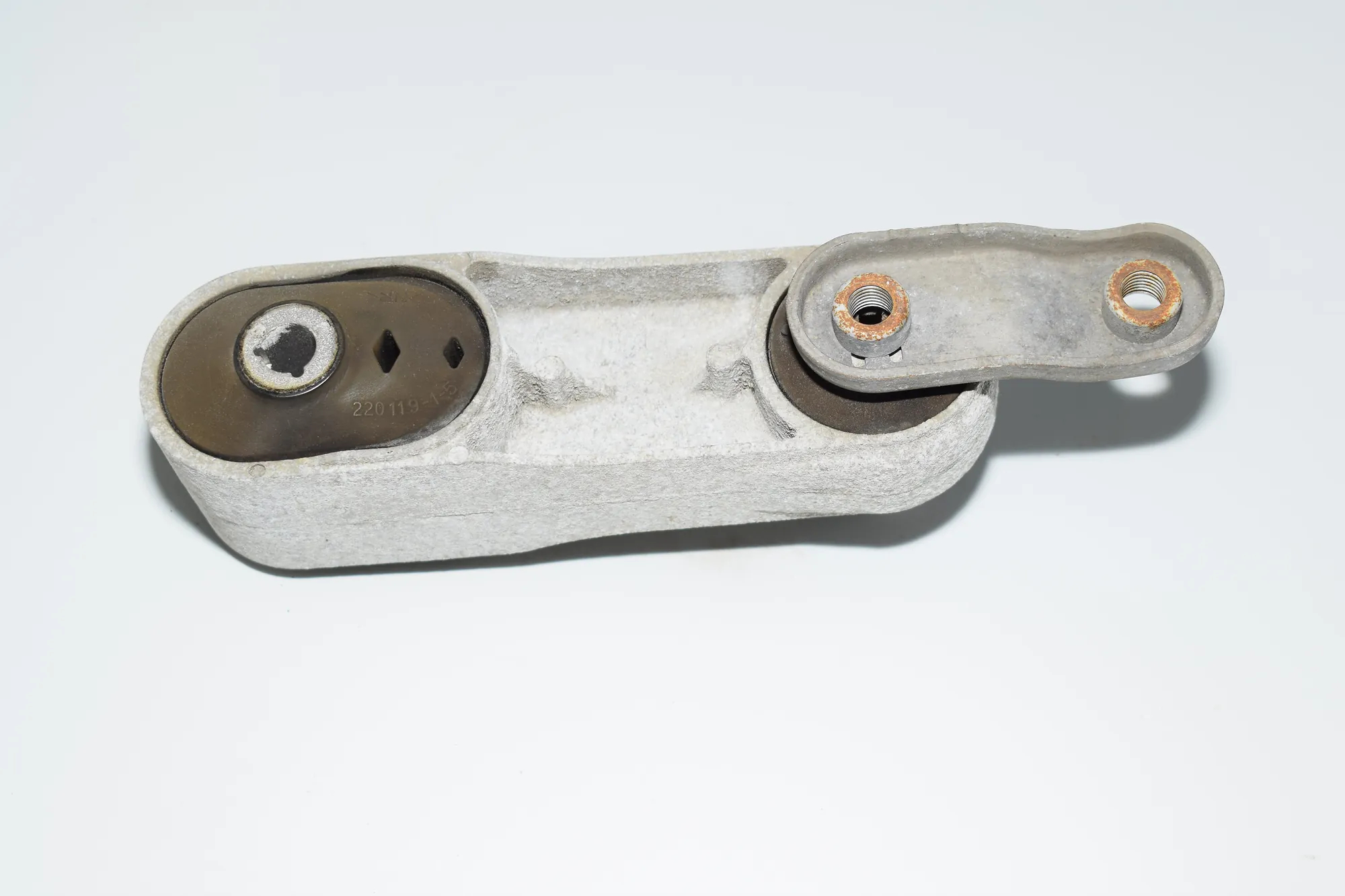 Gearbox Mount – OEM 6793362 · BMW i3 (I01) BMW i3 (I01) Electric 2014 – 3