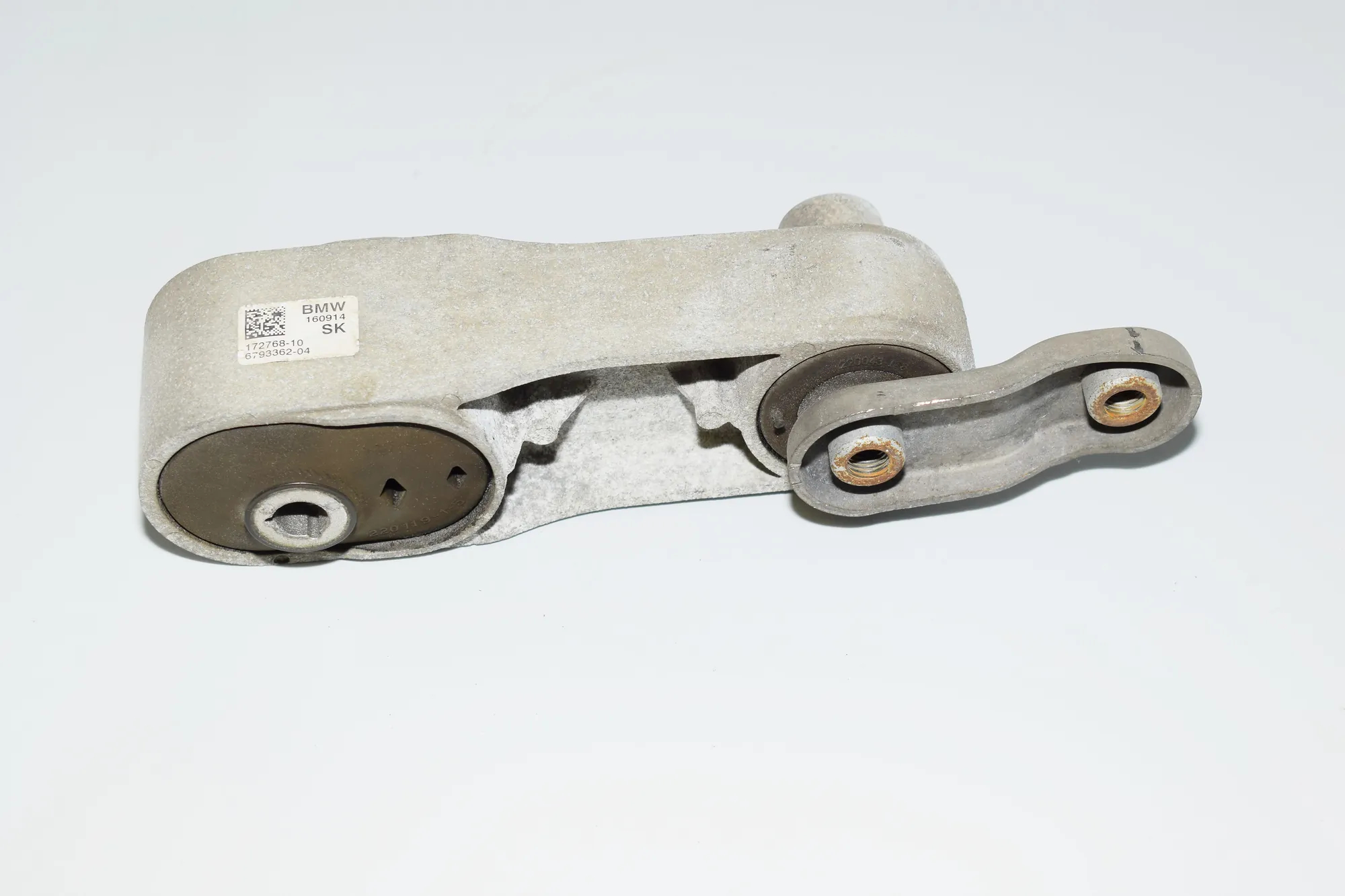 Gearbox Mount – OEM 6793362 · BMW i3 (I01) BMW i3 (I01) Electric 2014 – 2