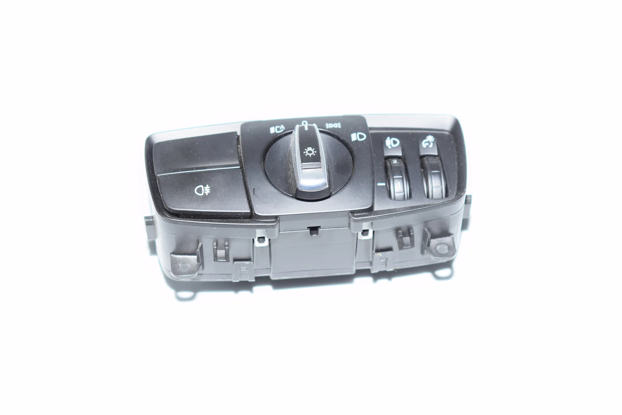 Headlight Switch Control Unit – OEM 6824886 · BMW i3 (I01) Electric 2016 – 2