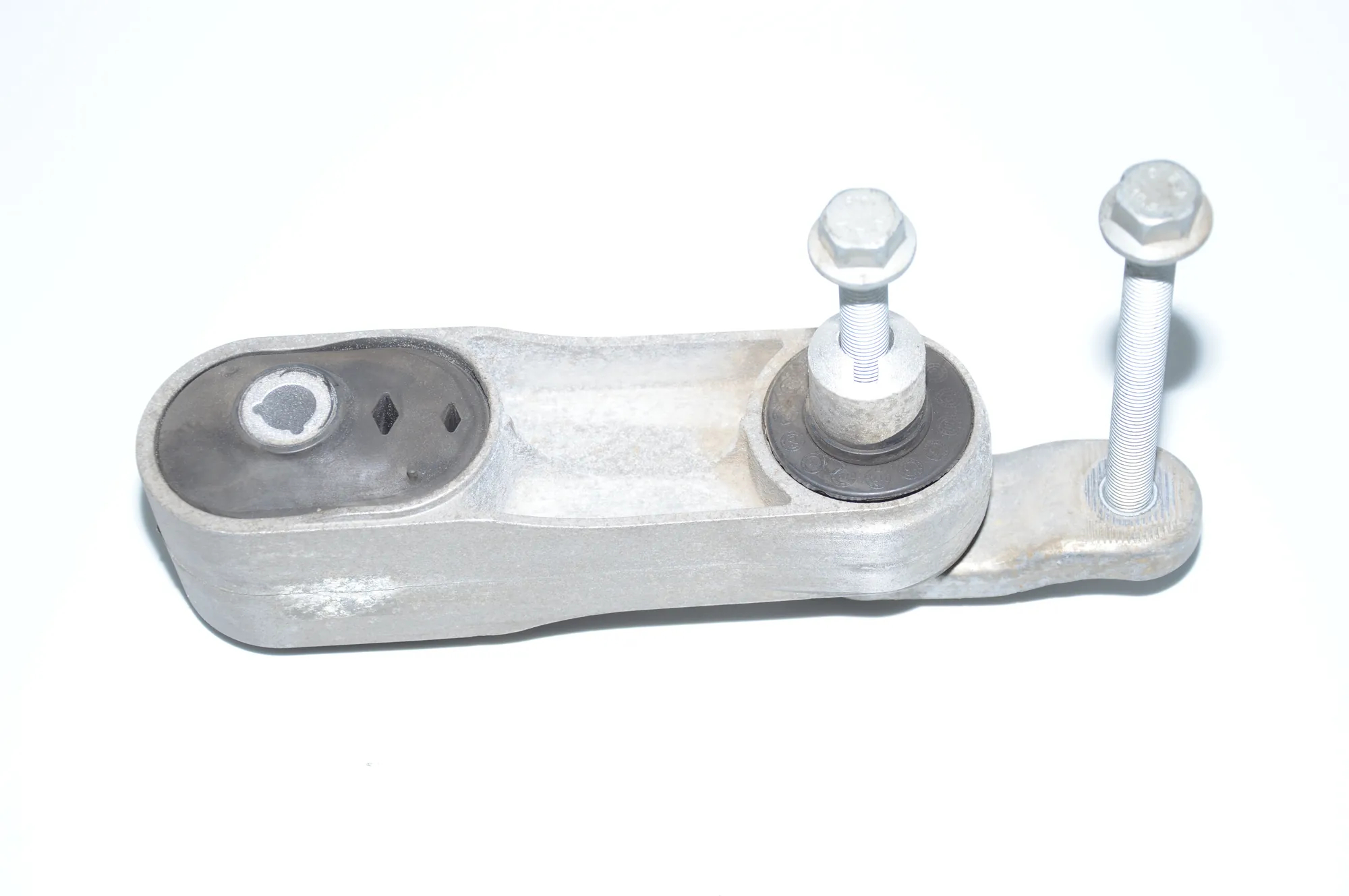 Gearbox Mount – OEM 6793362 · BMW i3 (I01) Electric 2016 – 4