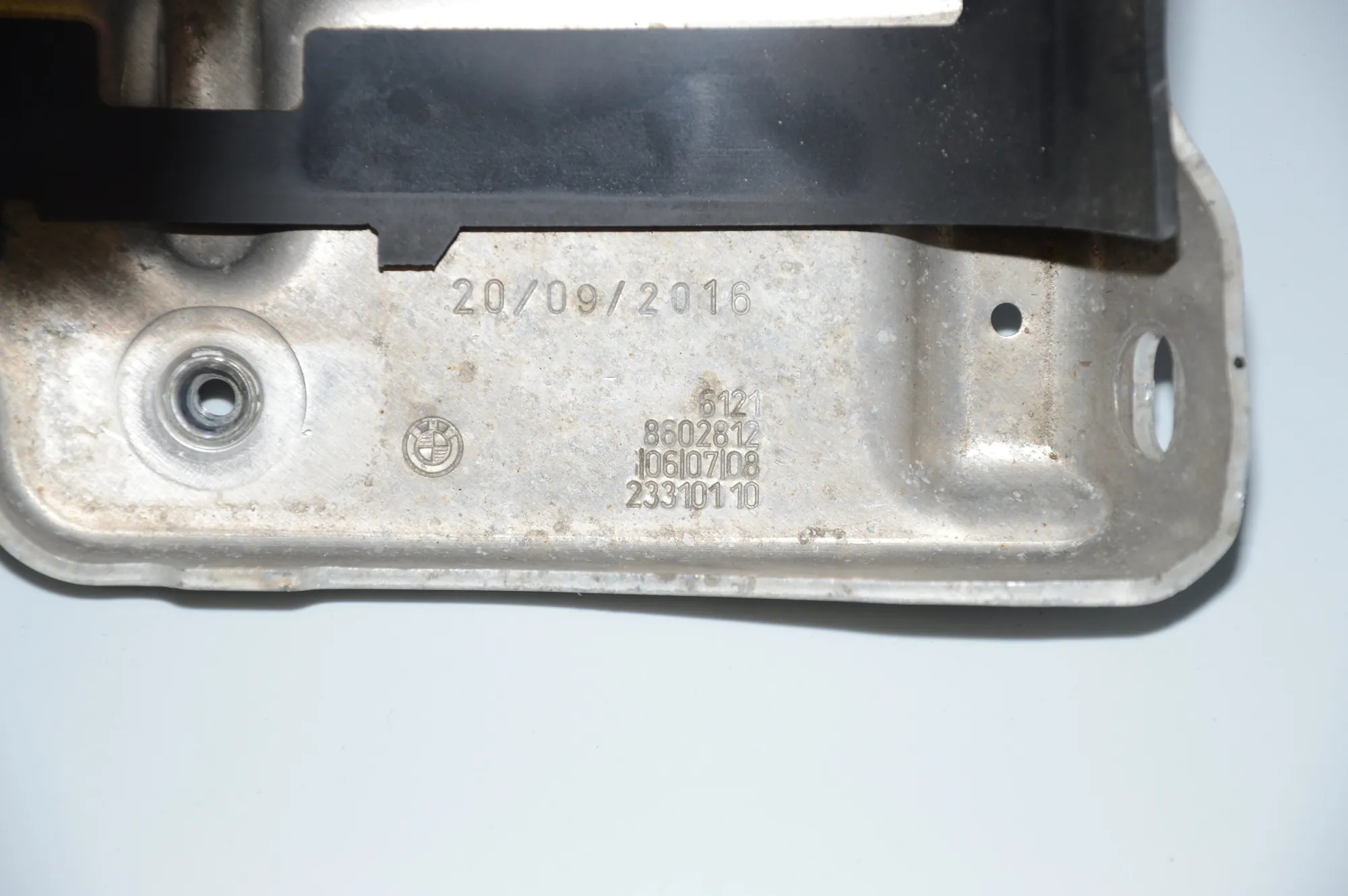 Other Body Parts – OEM 8602812 · BMW i3 (I01) Electric 2016 – 4